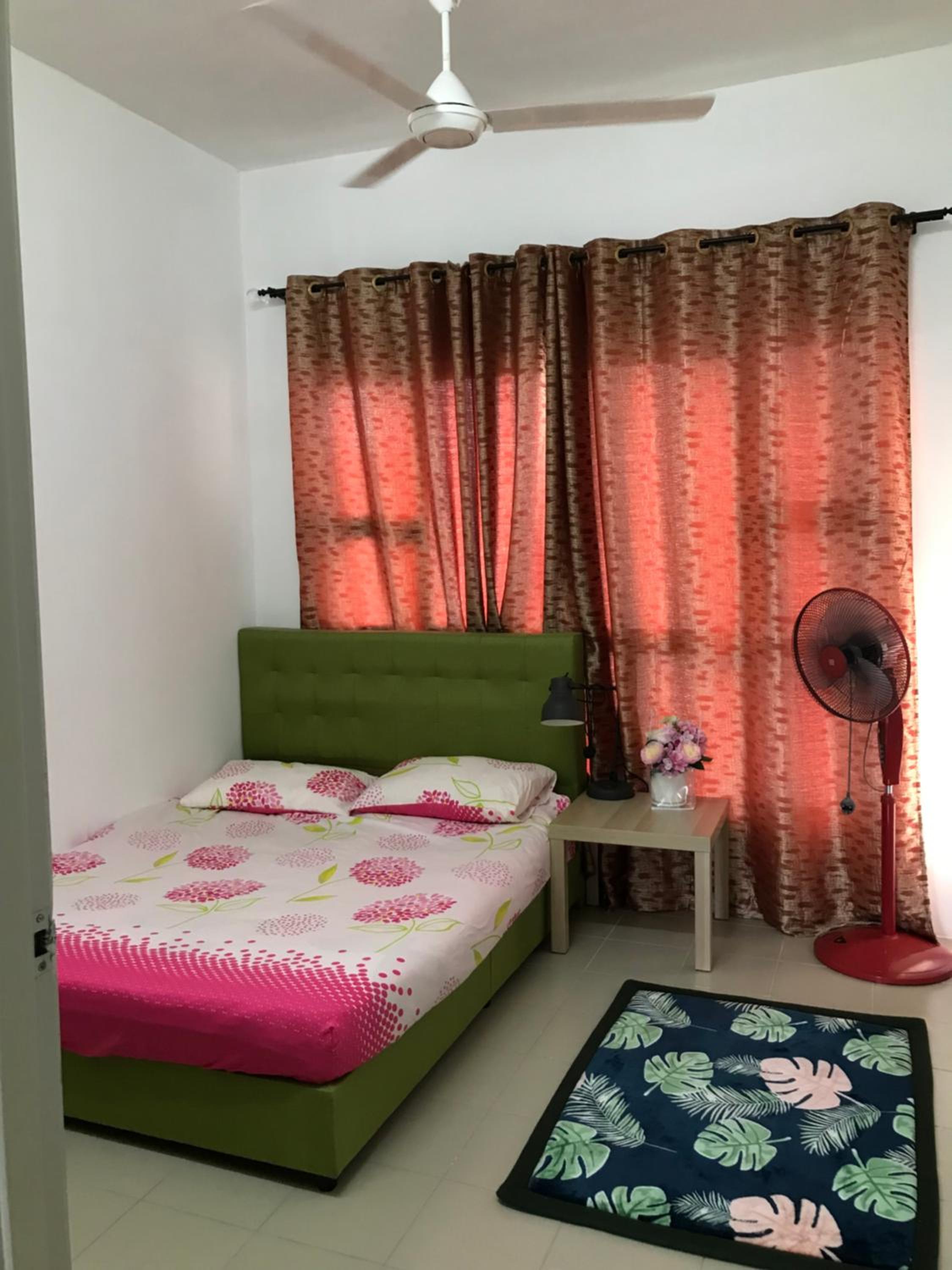 Roomstay in Putrajaya (Female only/Queen bed) photo 1