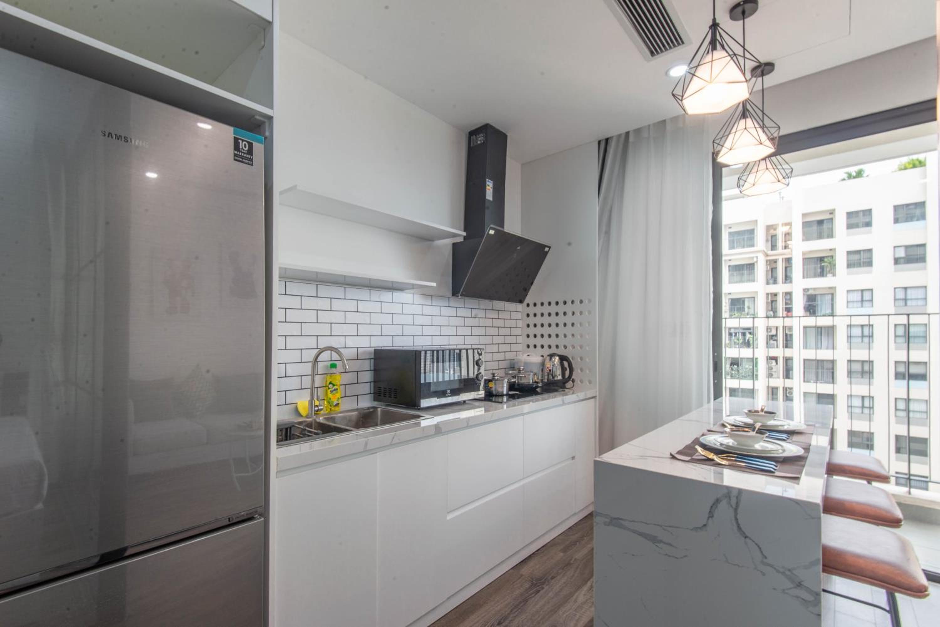 Sunny Vinhome D'Capital Apartment