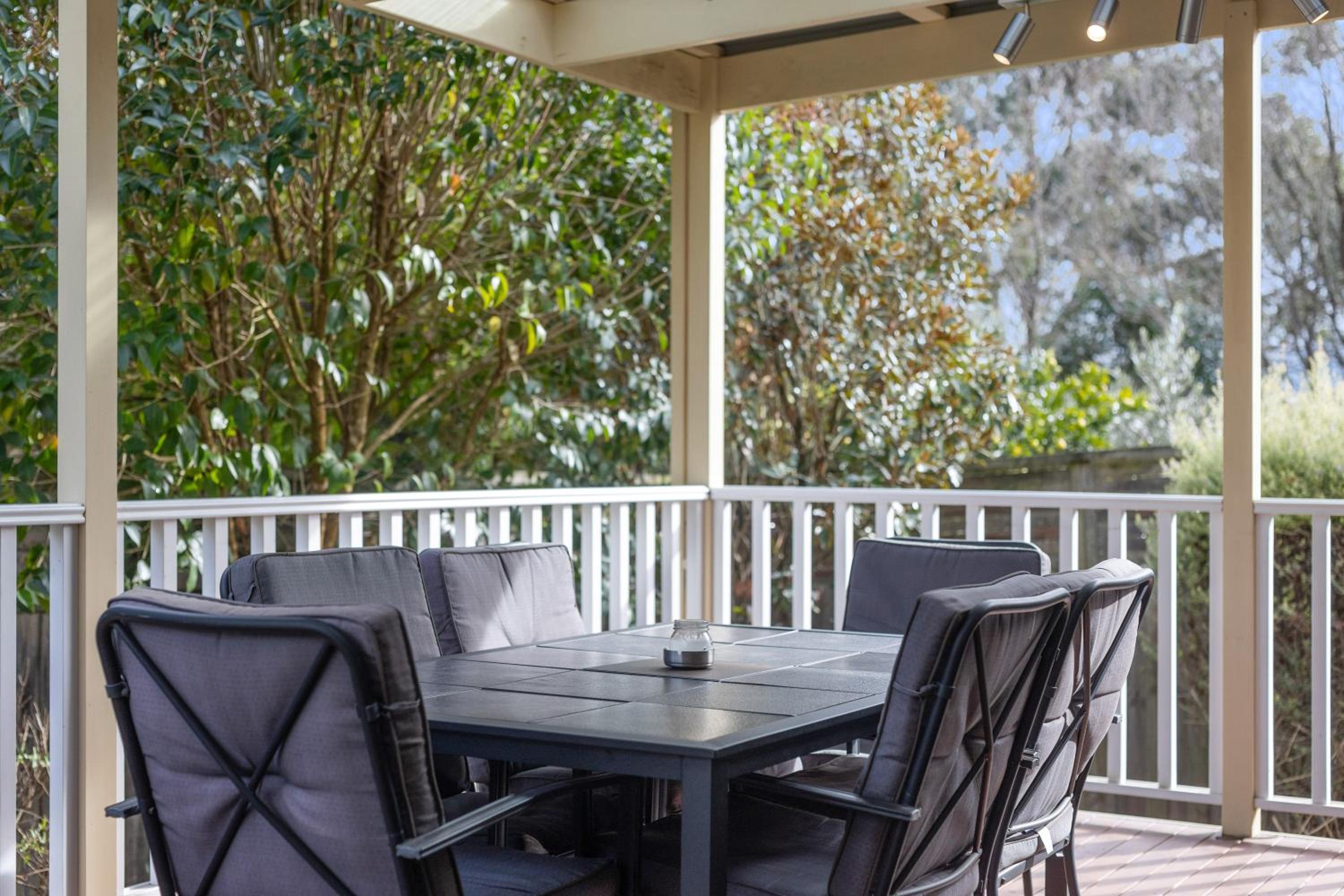 Yarra Gables