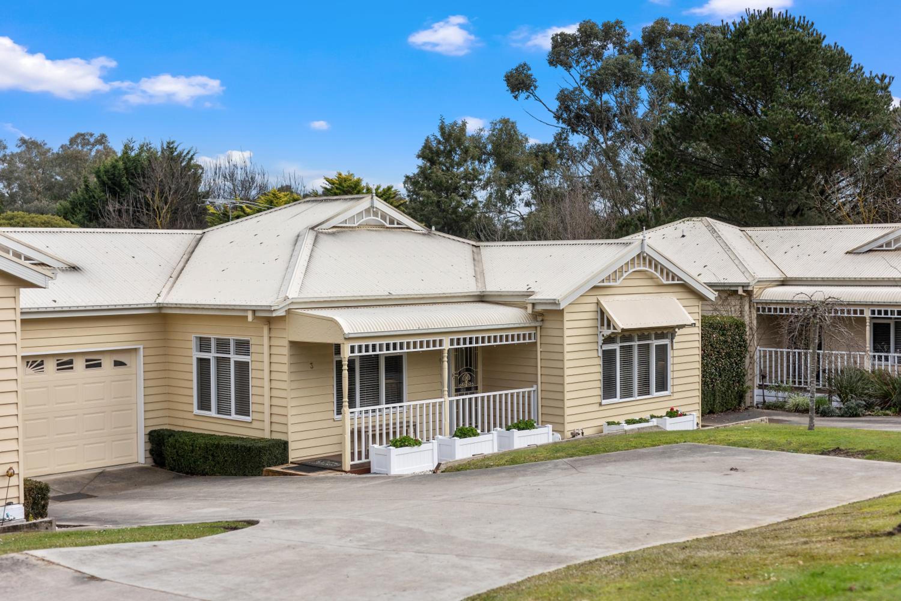 Yarra Gables