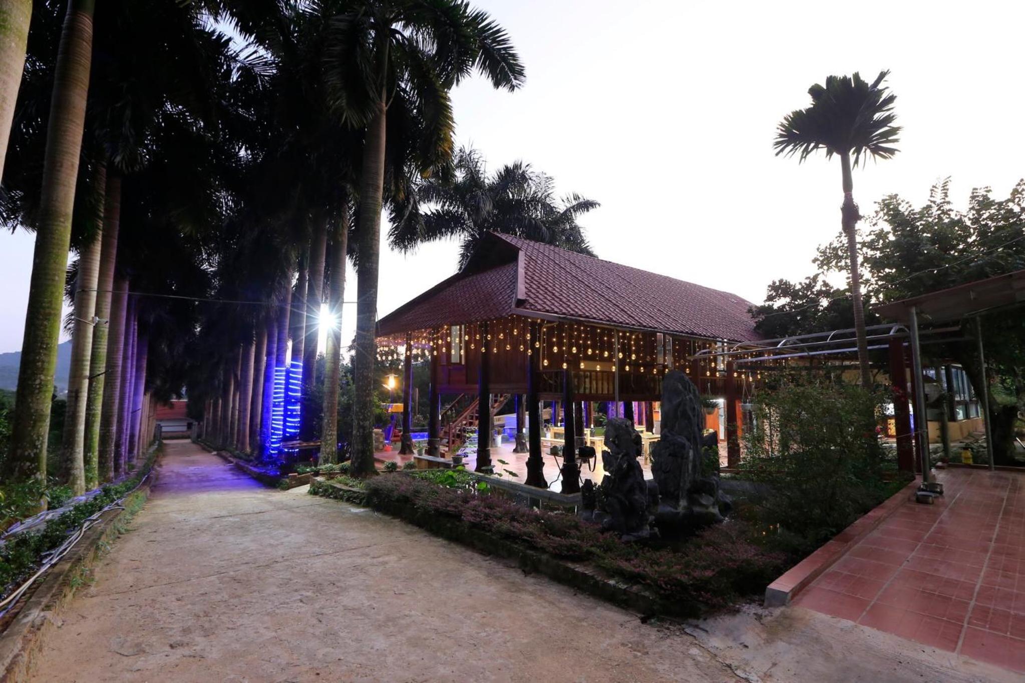 Royal Palm Garden Sóc Sơn - Venue Travel