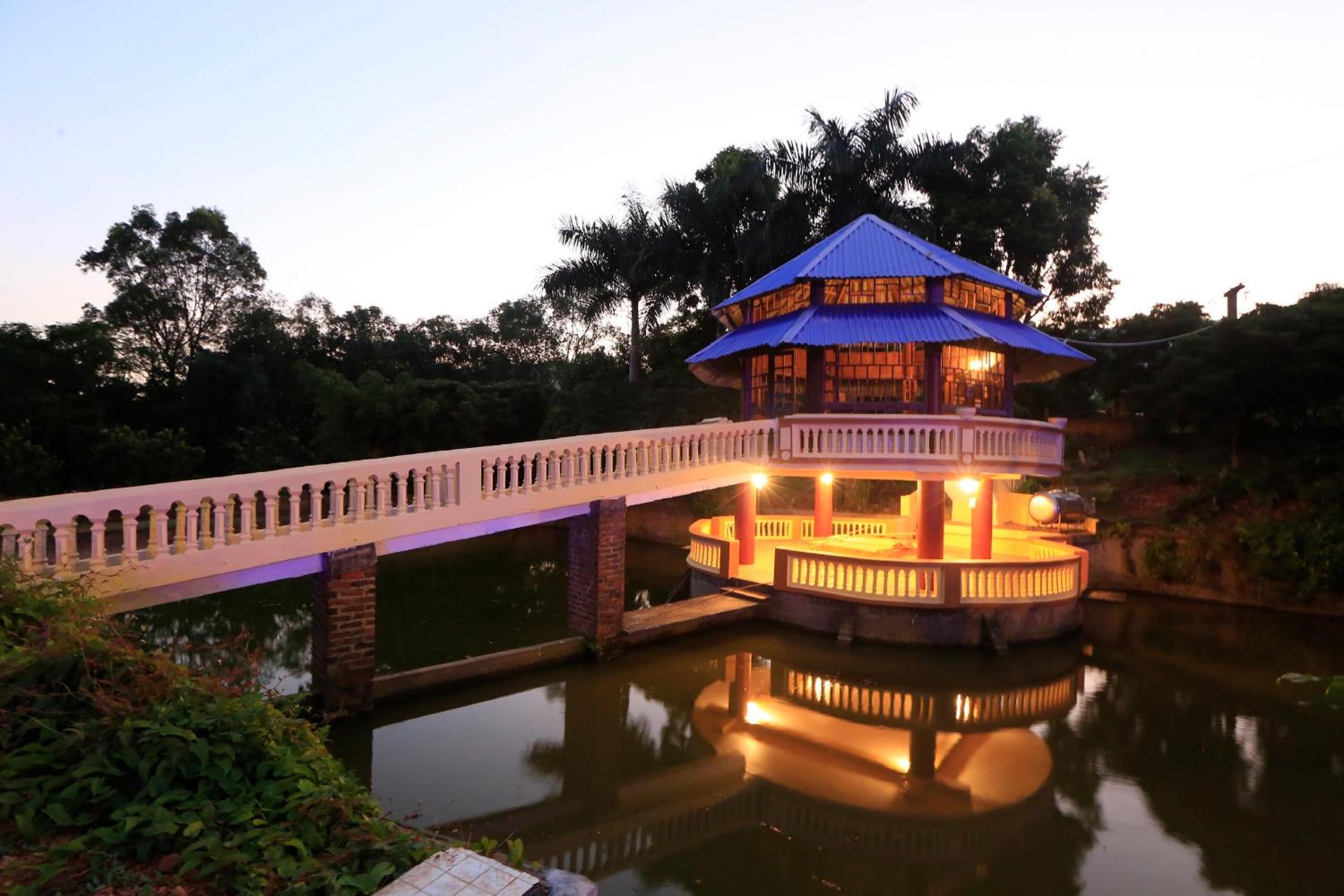 Royal Palm Garden Sóc Sơn - Venue Travel