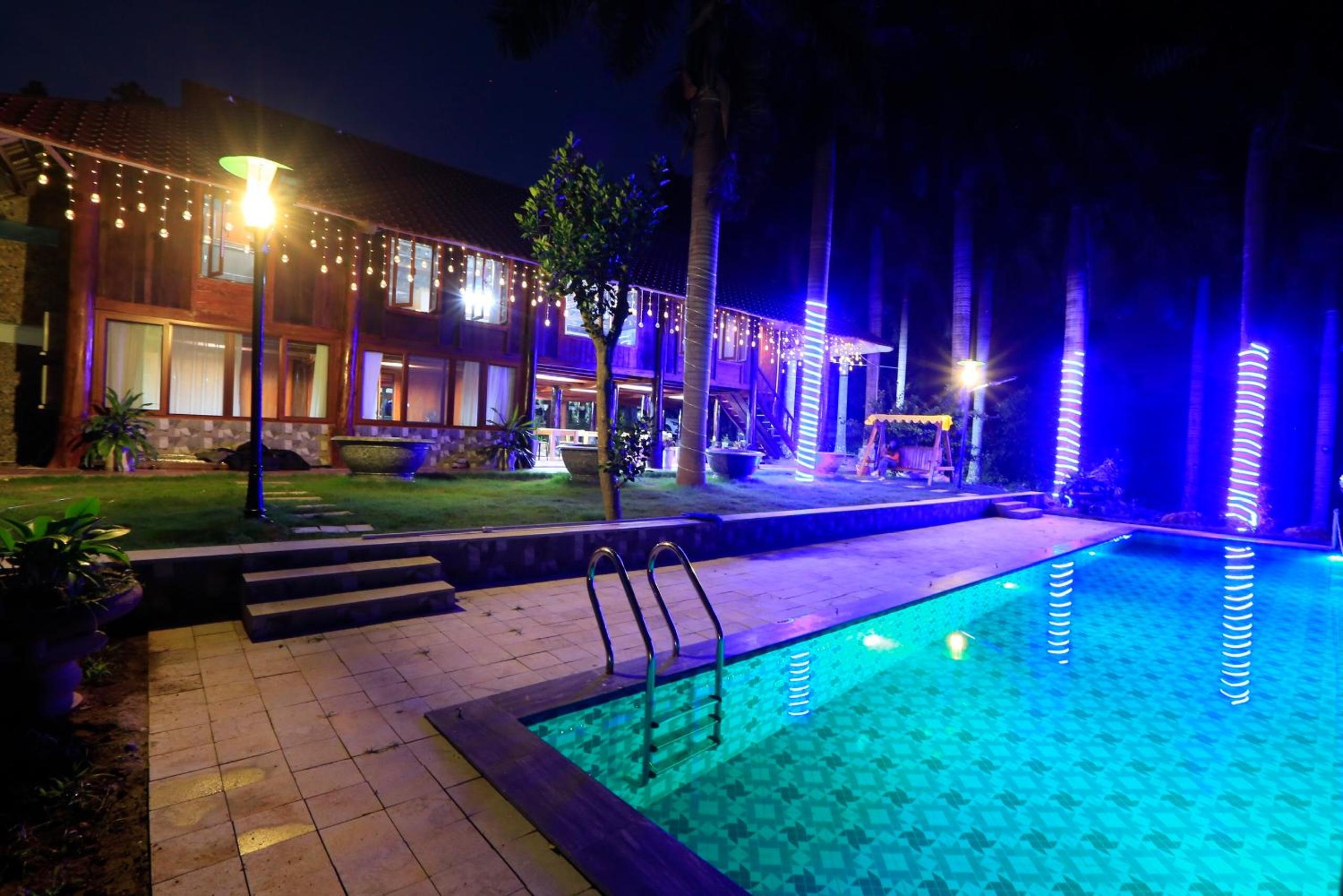 Royal Palm Garden Sóc Sơn - Venue Travel