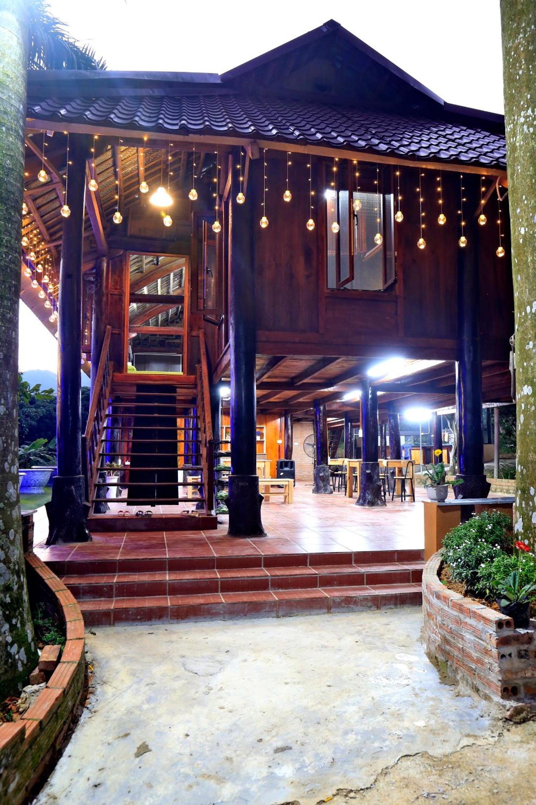 Royal Palm Garden Sóc Sơn - Venue Travel