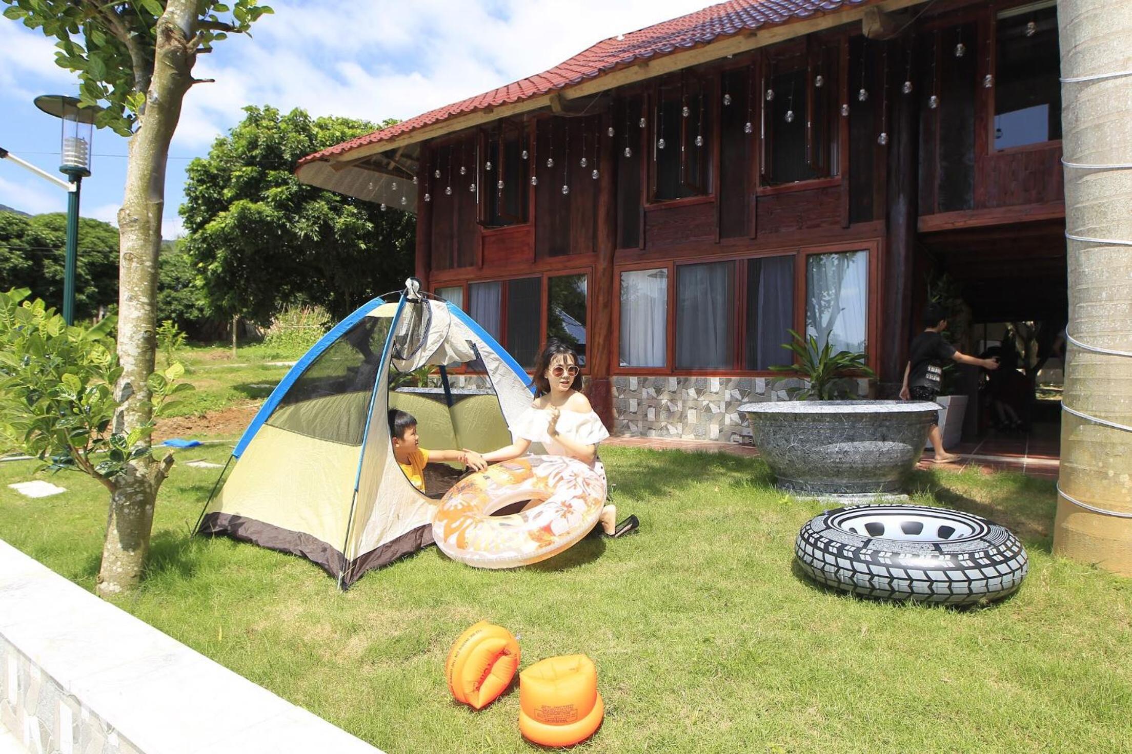 Royal Palm Garden Sóc Sơn - Venue Travel