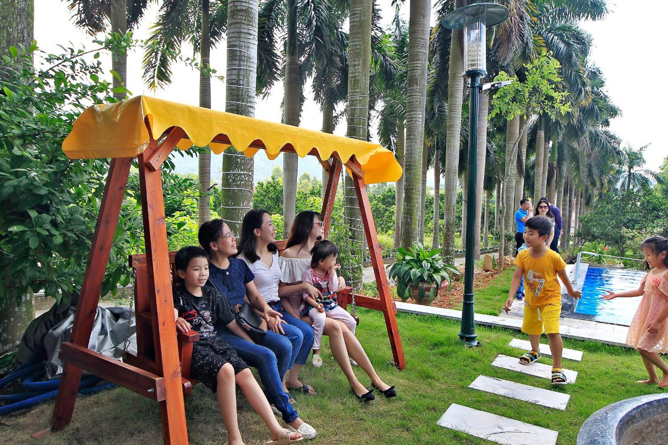 Royal Palm Garden Sóc Sơn - Venue Travel