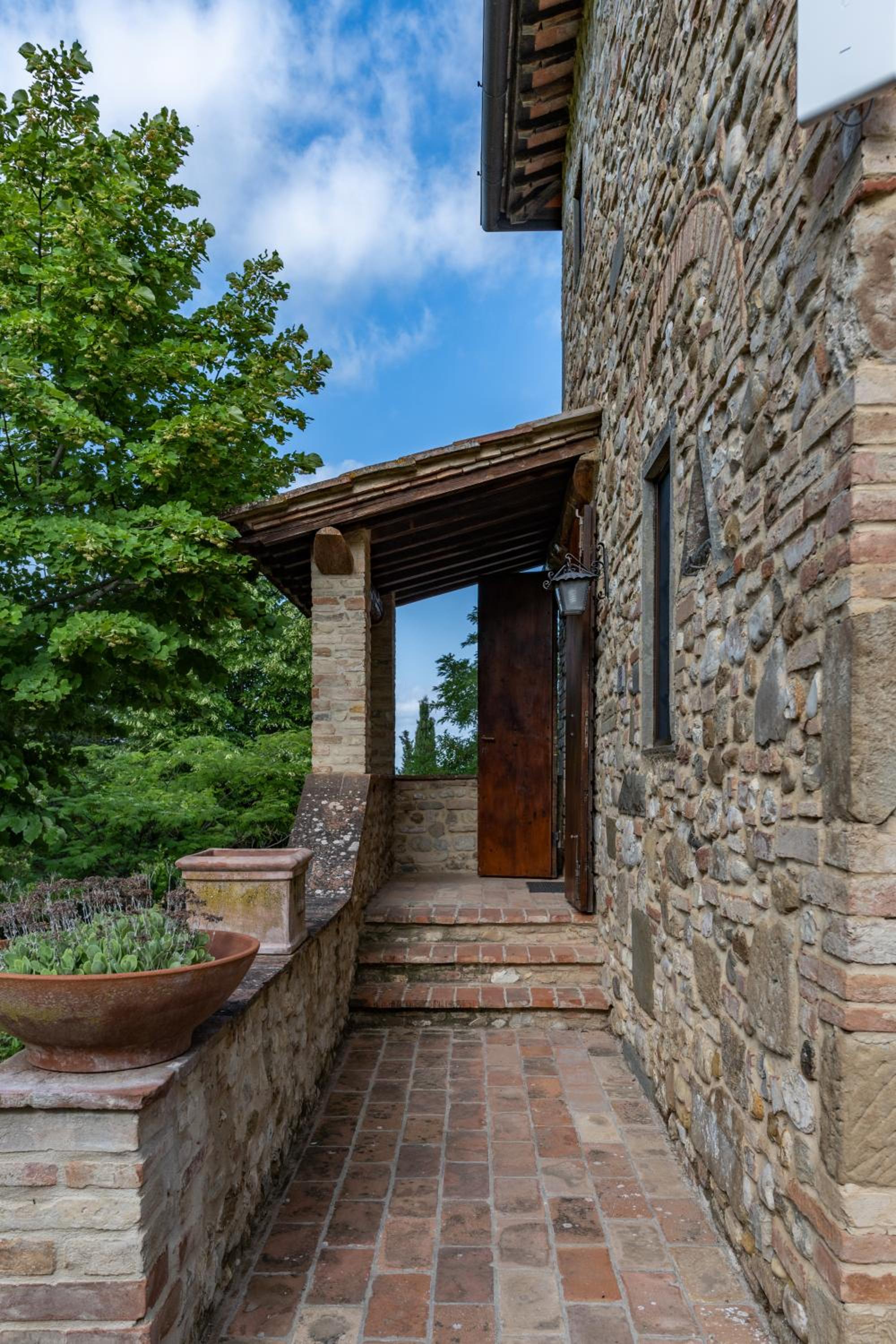 Podere Mezzastrada - Place of Charme
