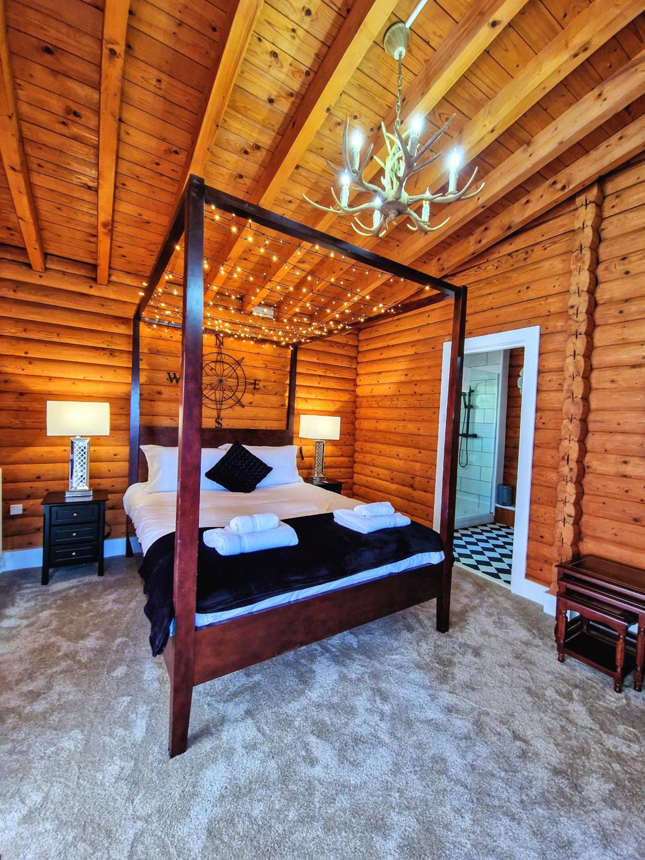 Kaoglen-Stags Suite-Hot tub-Cairngorms- Dog Friendly view 2