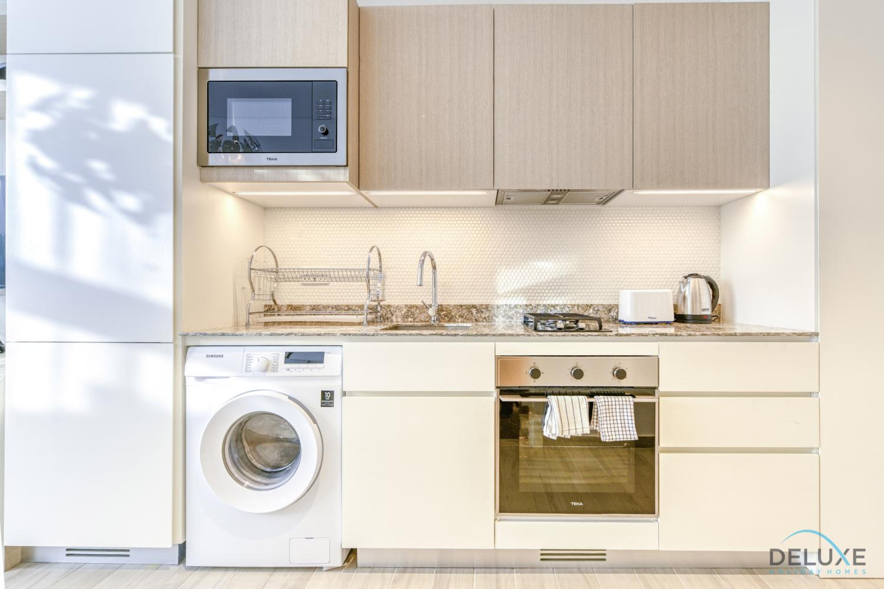 Cheerful Studio at Belgravia Tower JVC by Deluxe Holiday homes