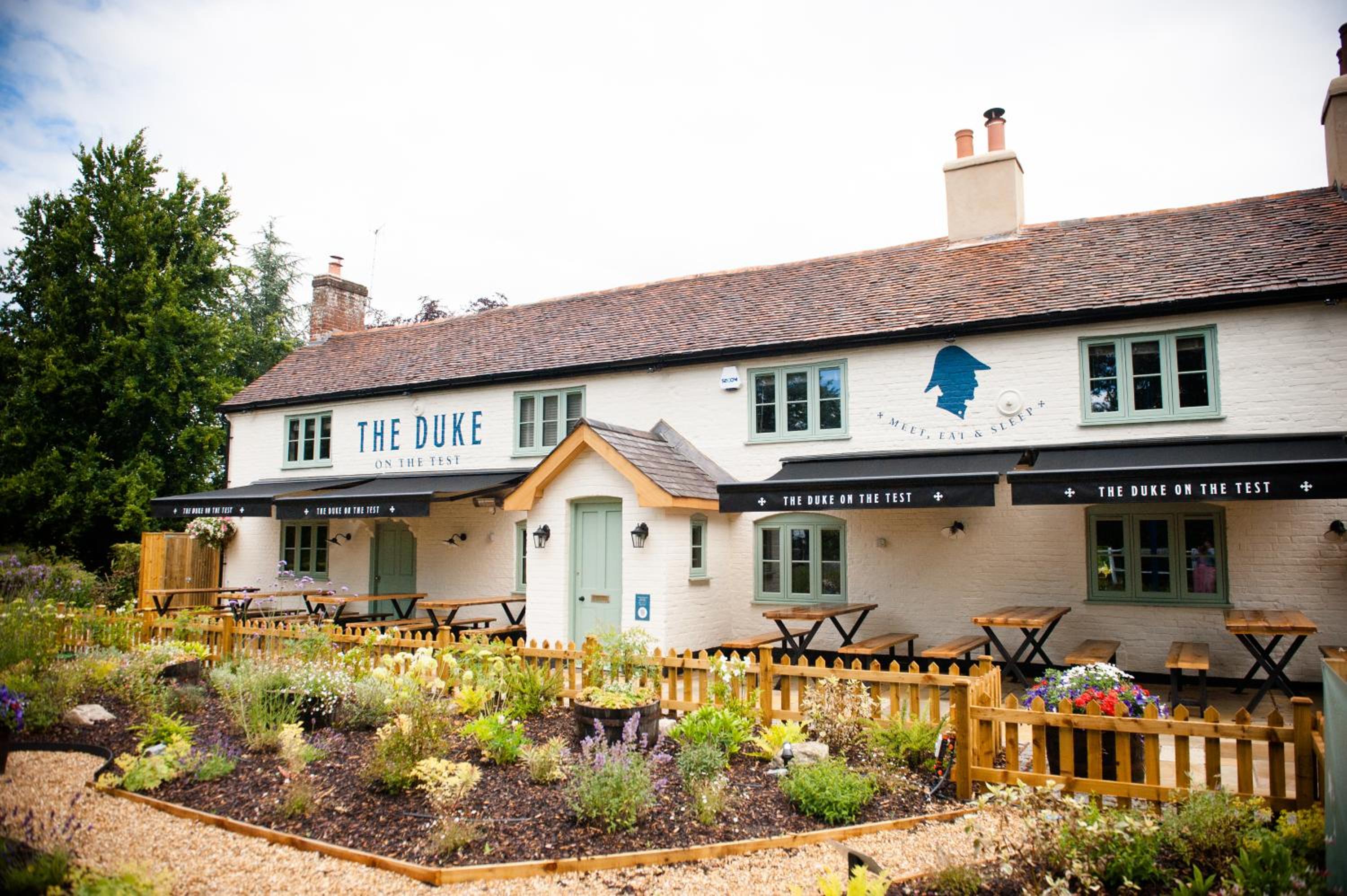 Romsey Vacations - The Duke on The Test - Property Image 1