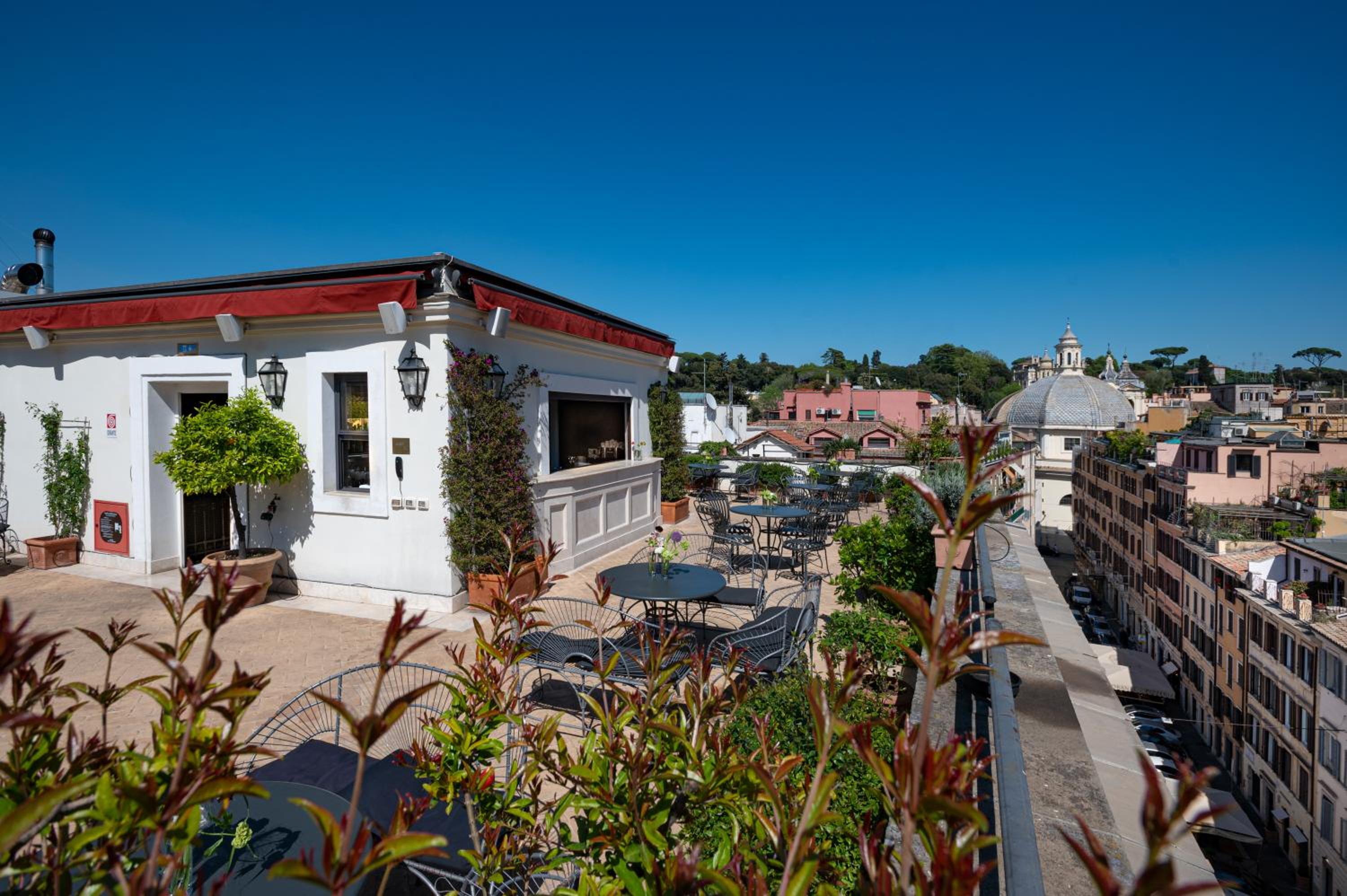 Hotel Locarno-1