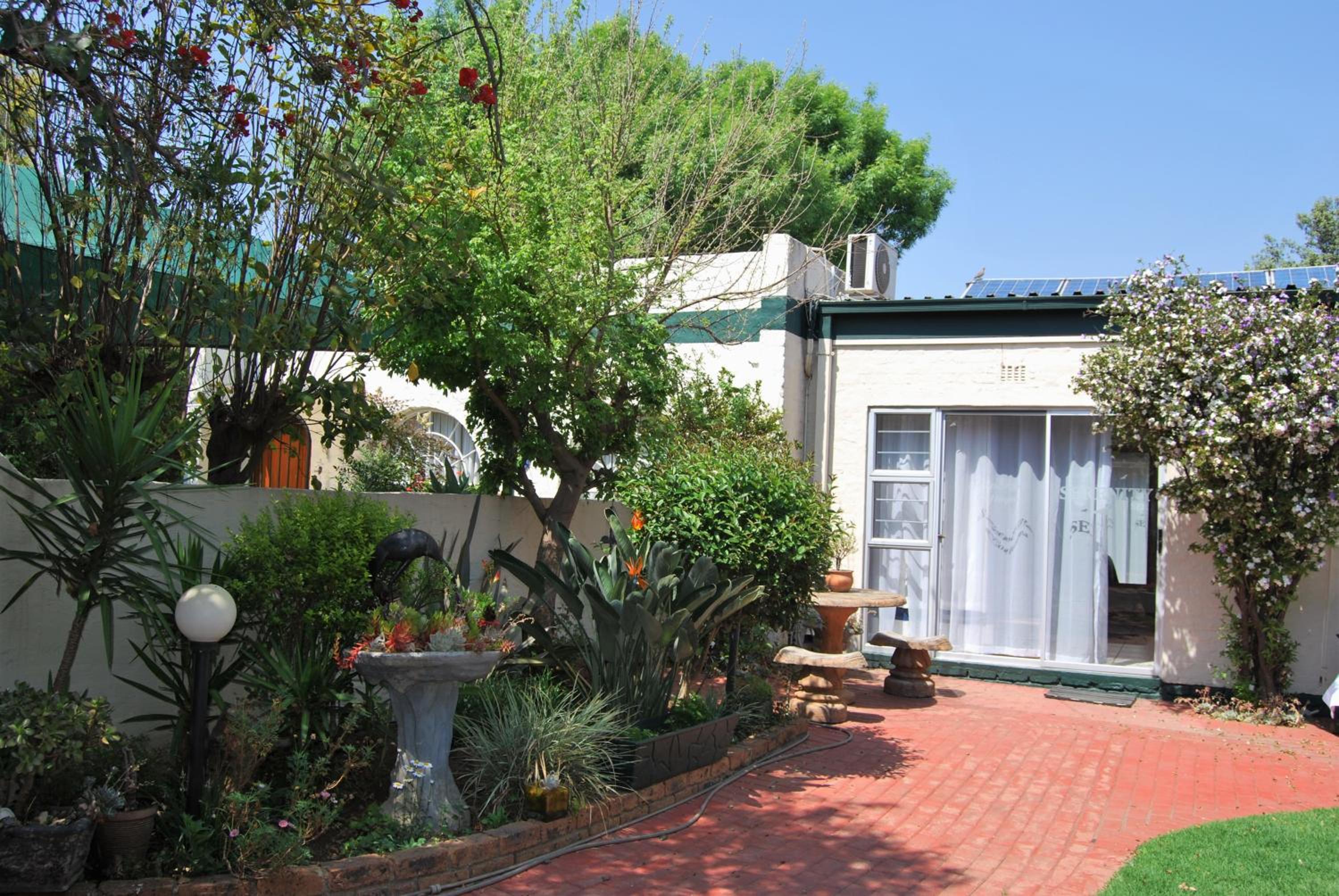 Sleep Eezy Cottages, photo 53