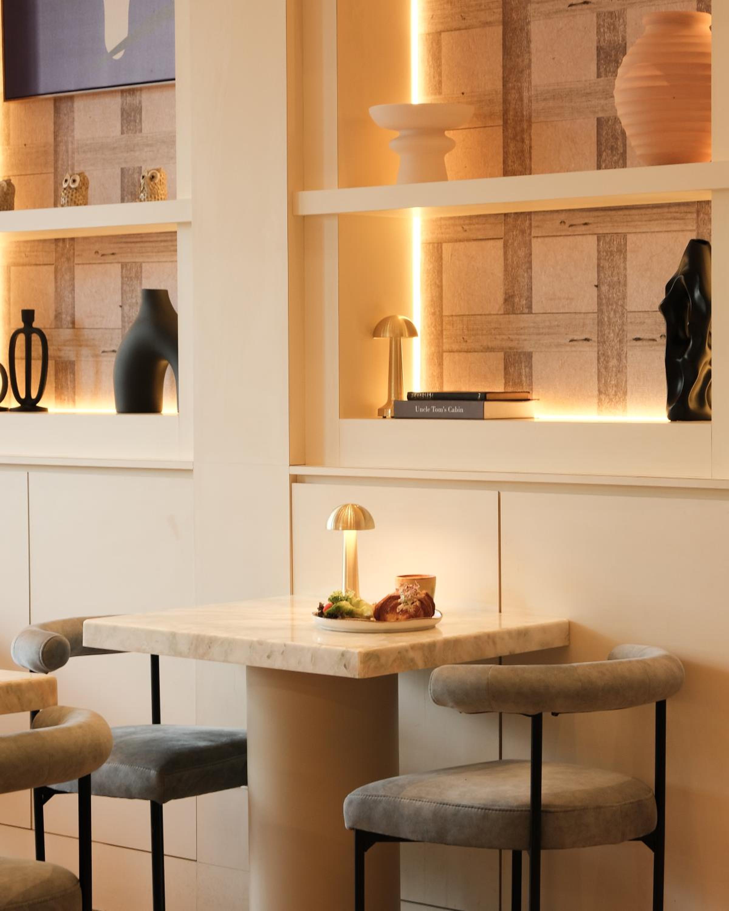 AMI Suites - Arte Mont Kiara