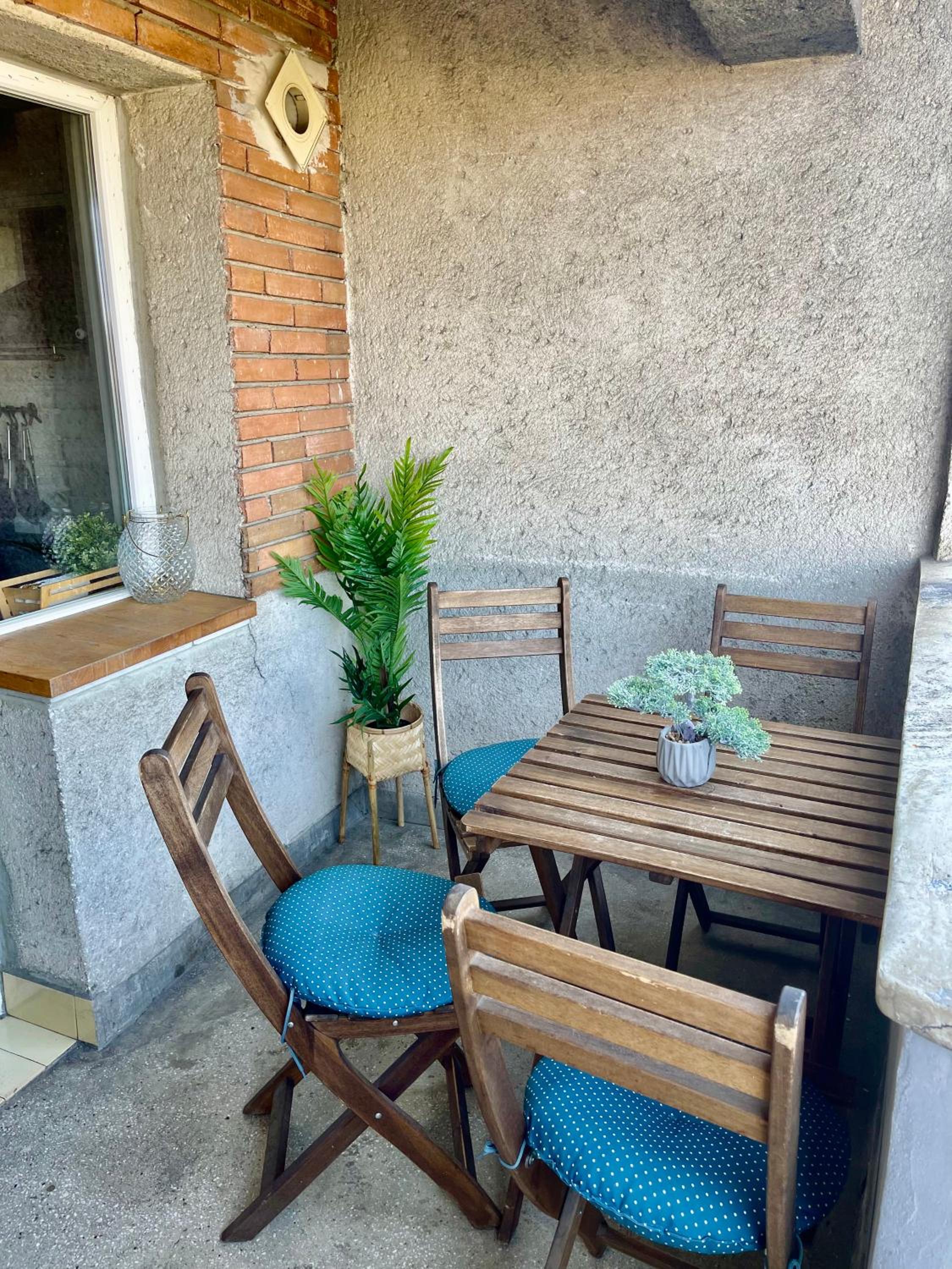 Hotel Downtown Wonder Apartament - Image 1