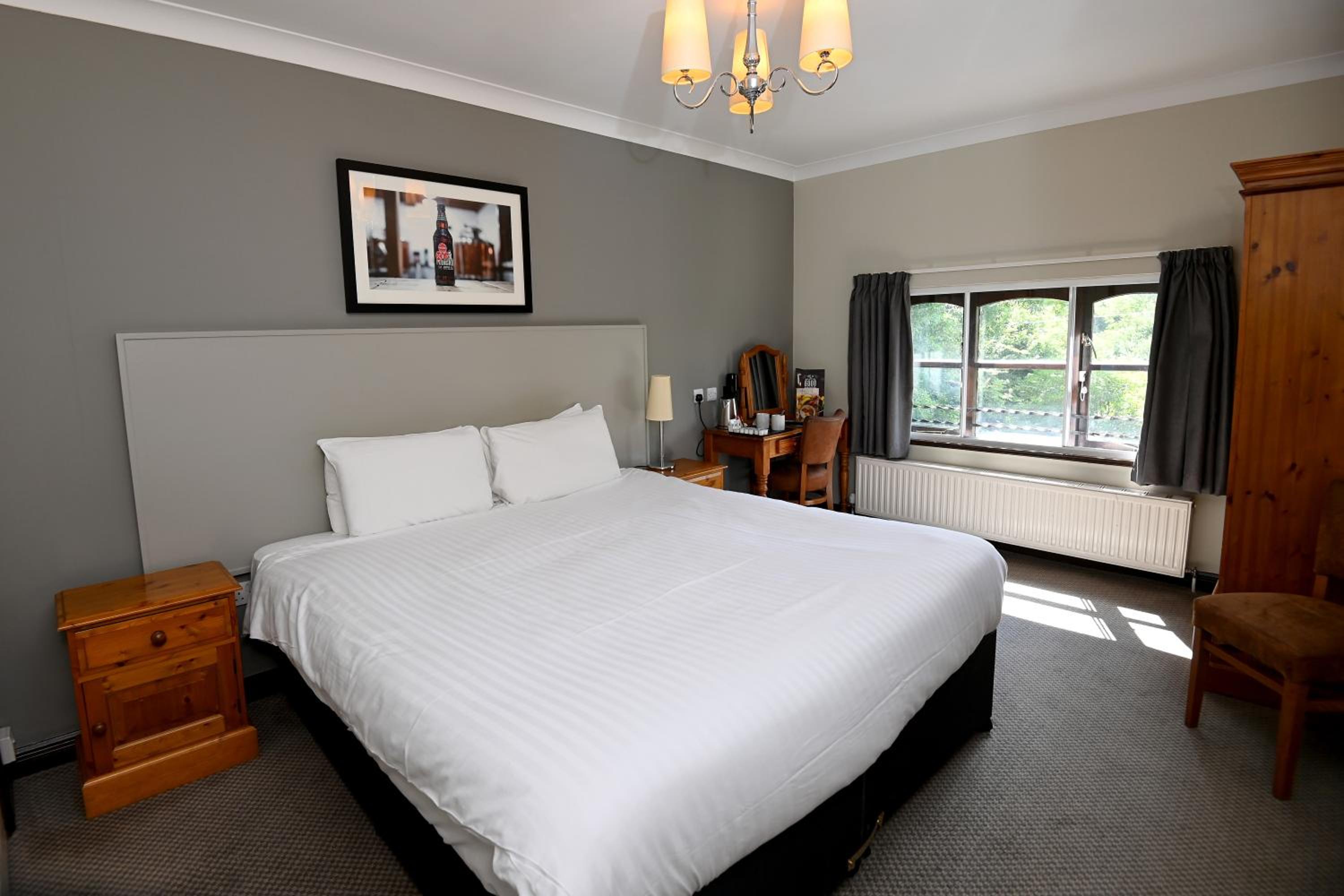 Bridgwater Vacations - Admiral's Table, Bridgwater by Marston's Inns - Property Image 3