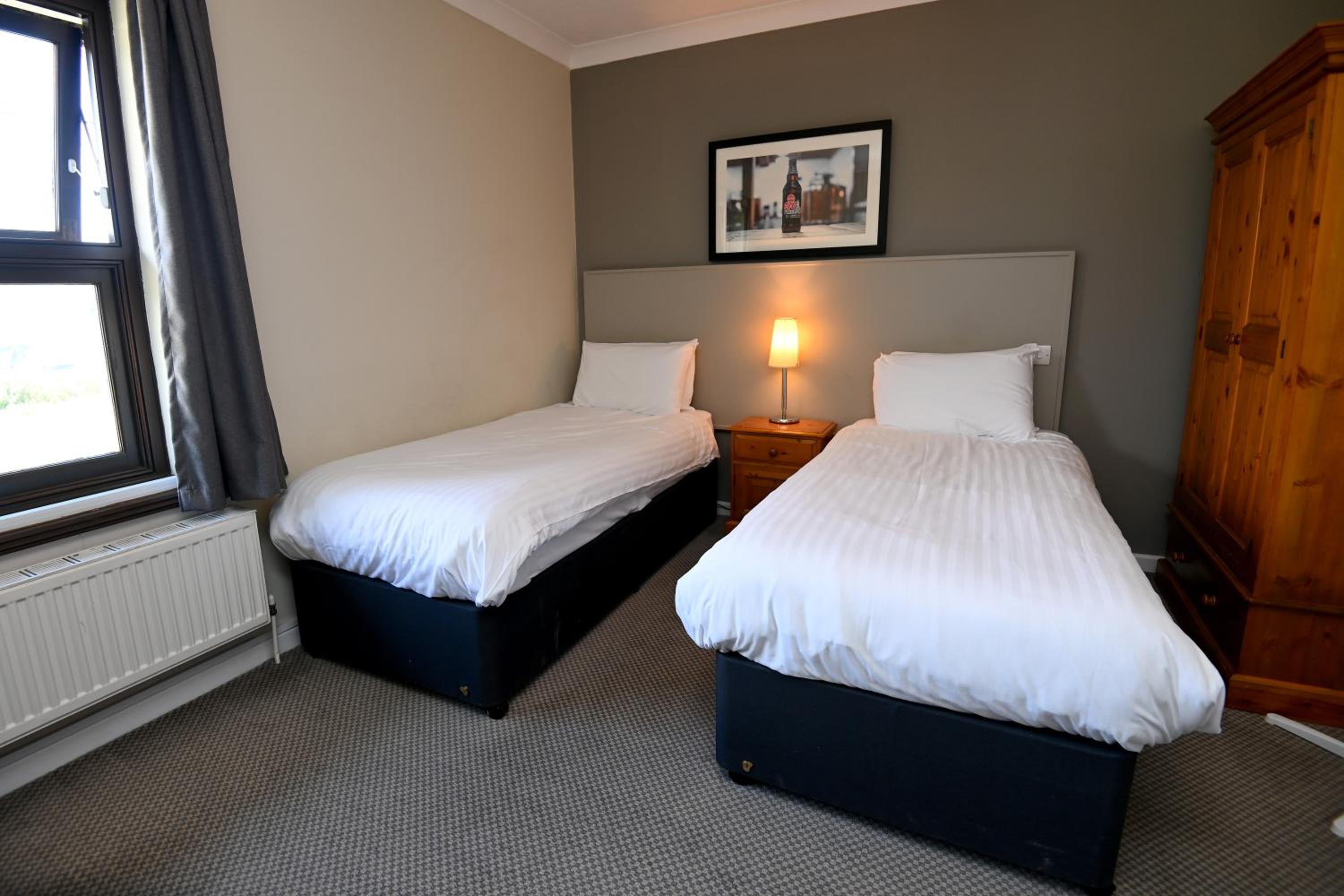 Bridgwater Vacations - Admiral's Table, Bridgwater by Marston's Inns - Property Image 2