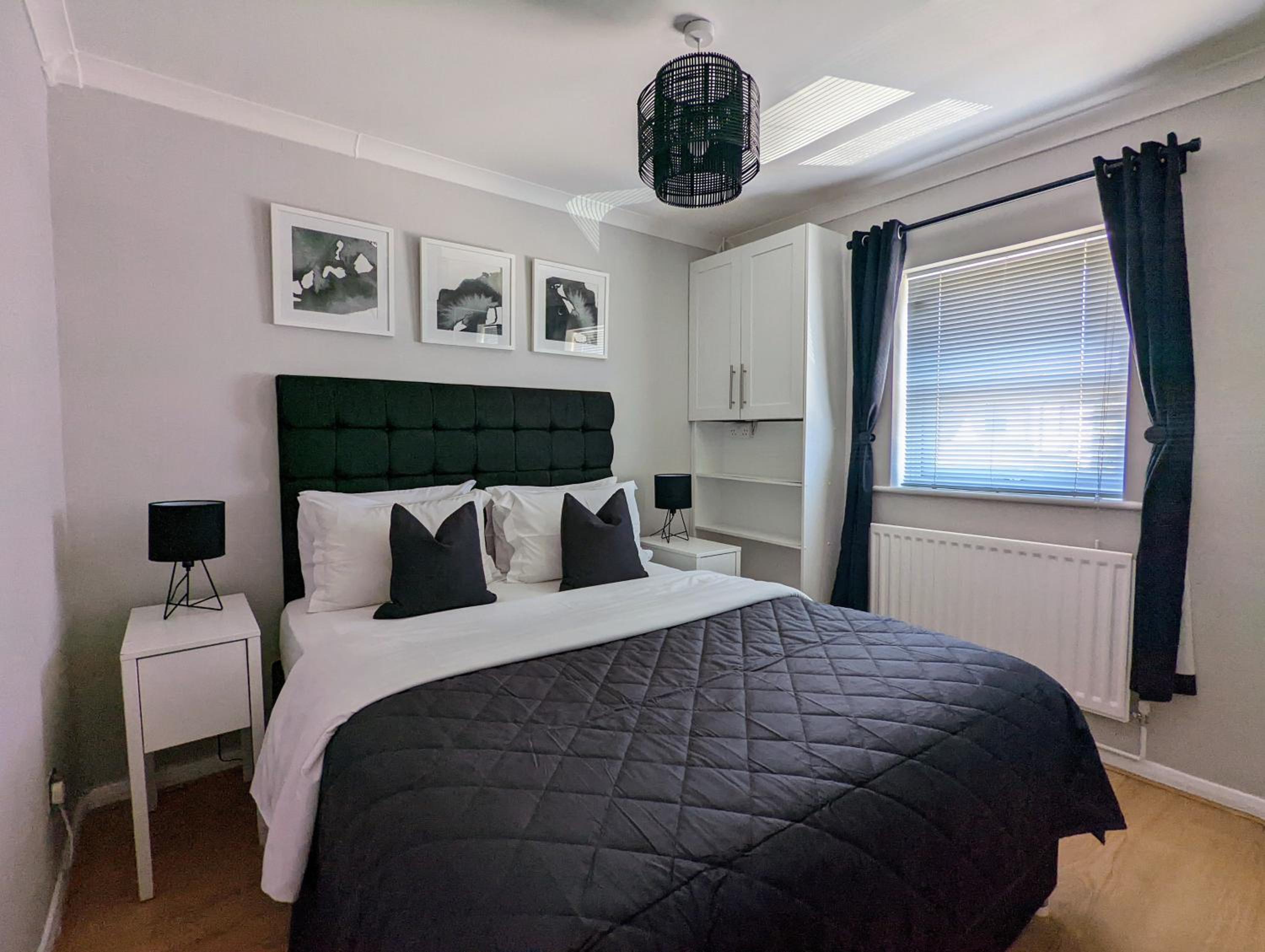 Saffron Court by Wycombe Apartments - Apt 08 view 3