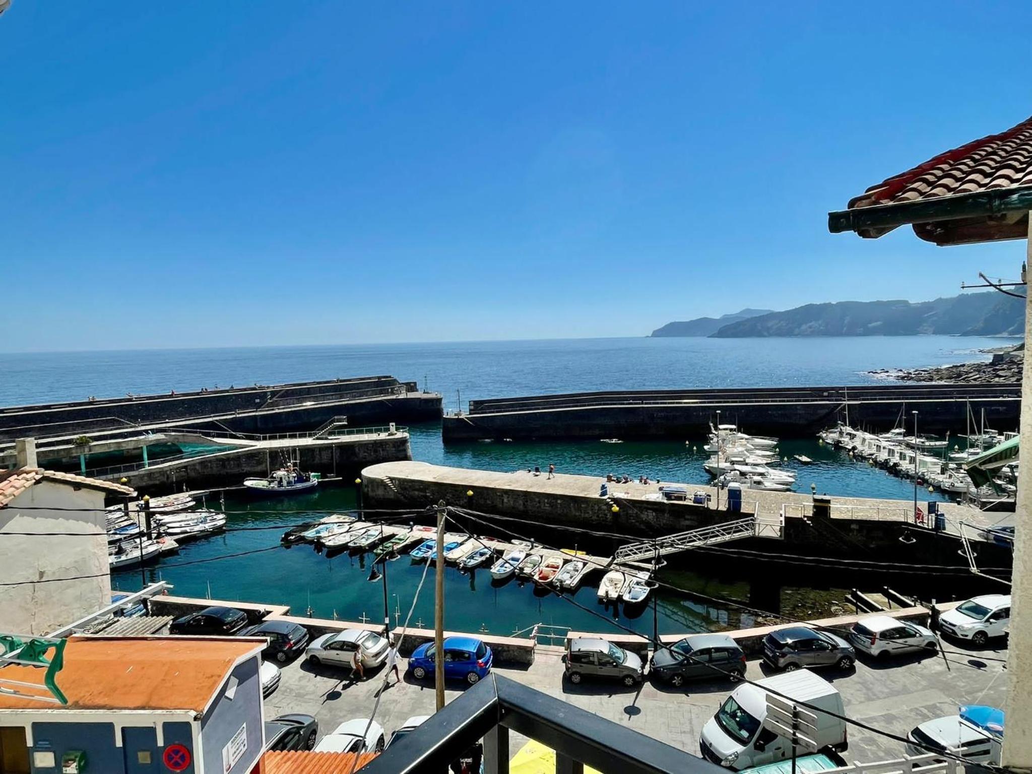 Precioso apartamento en el puerto de Elantxobe