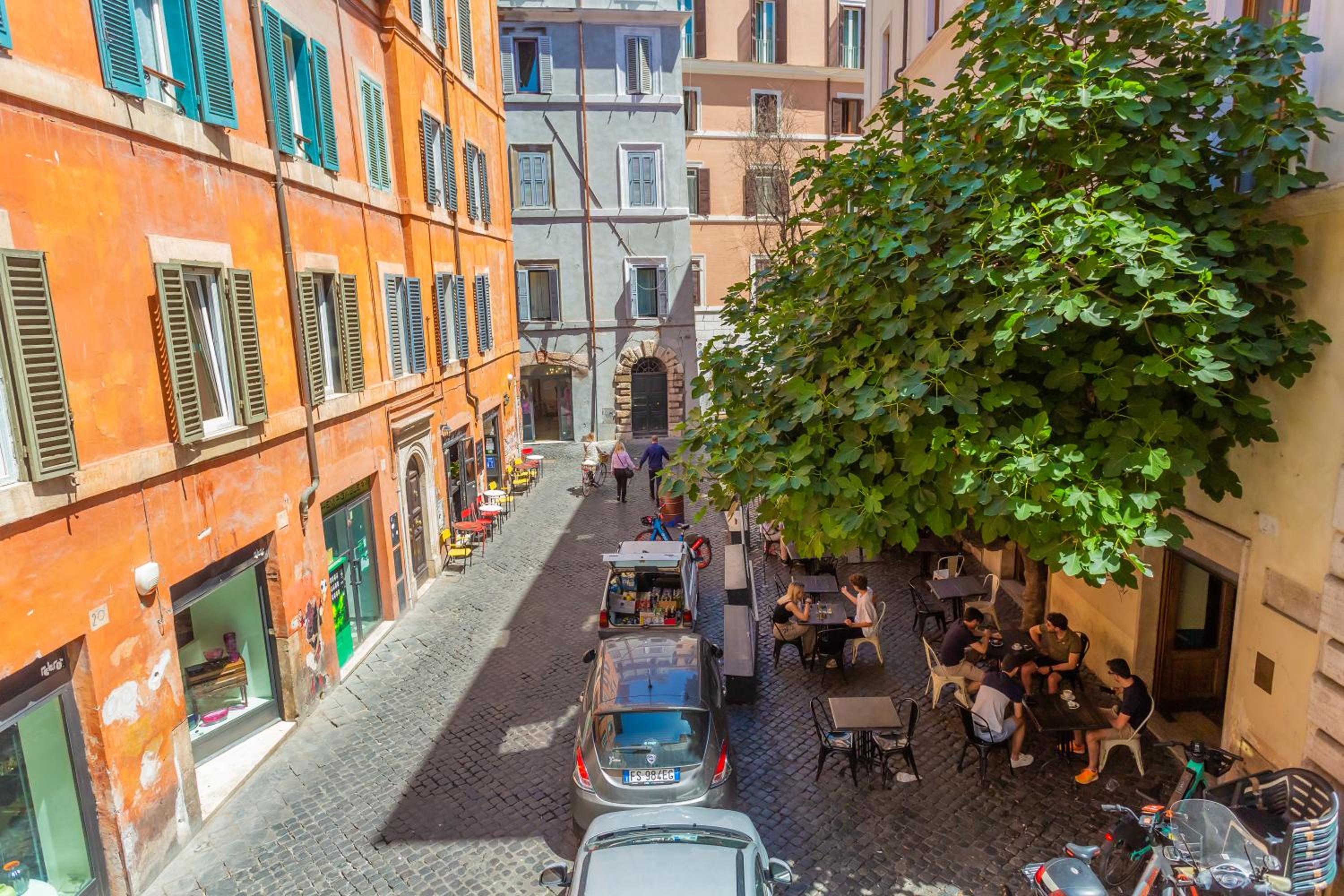 Daplace - Giulia Apartment