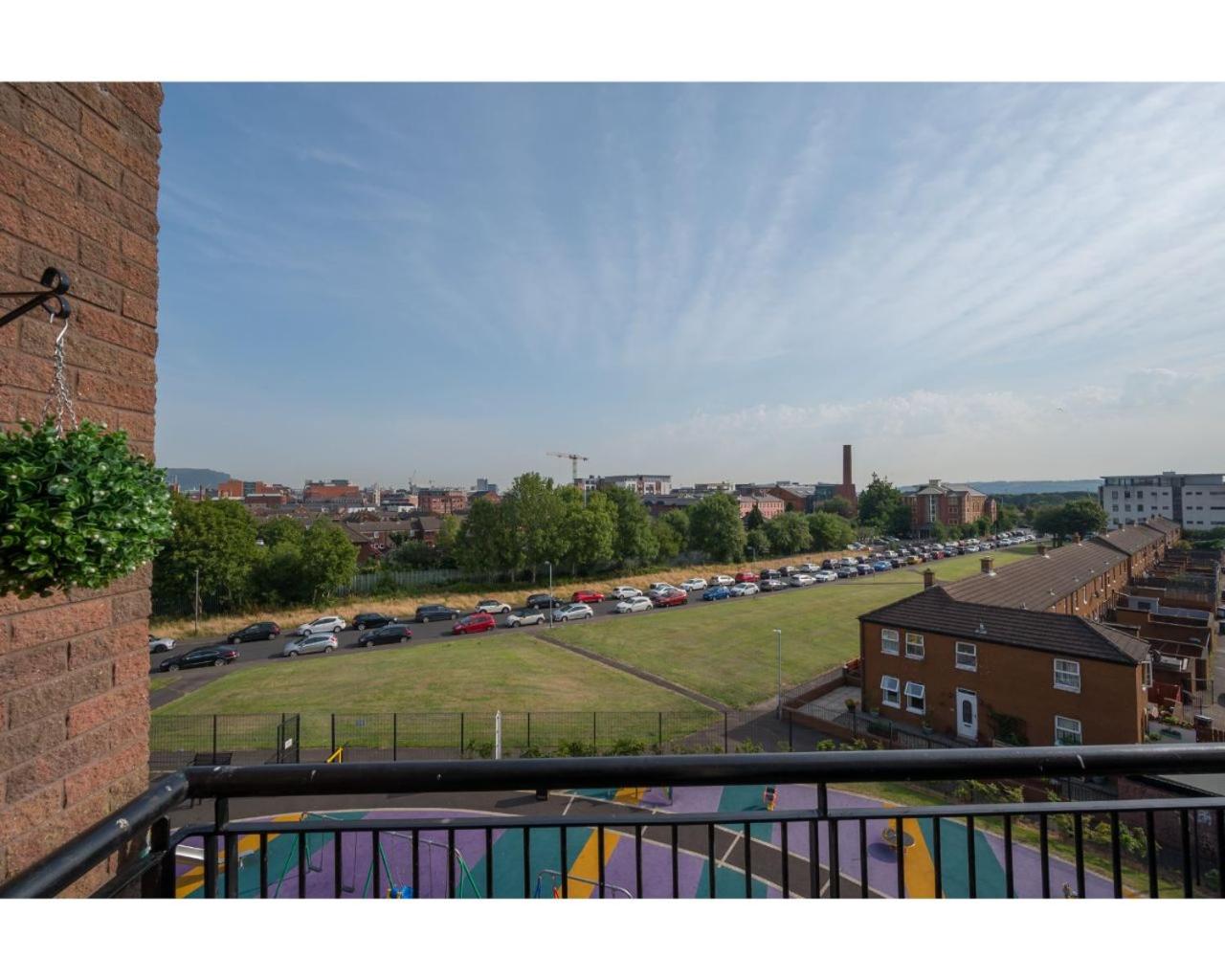 Central Belfast Apartments: Cromwell view 4