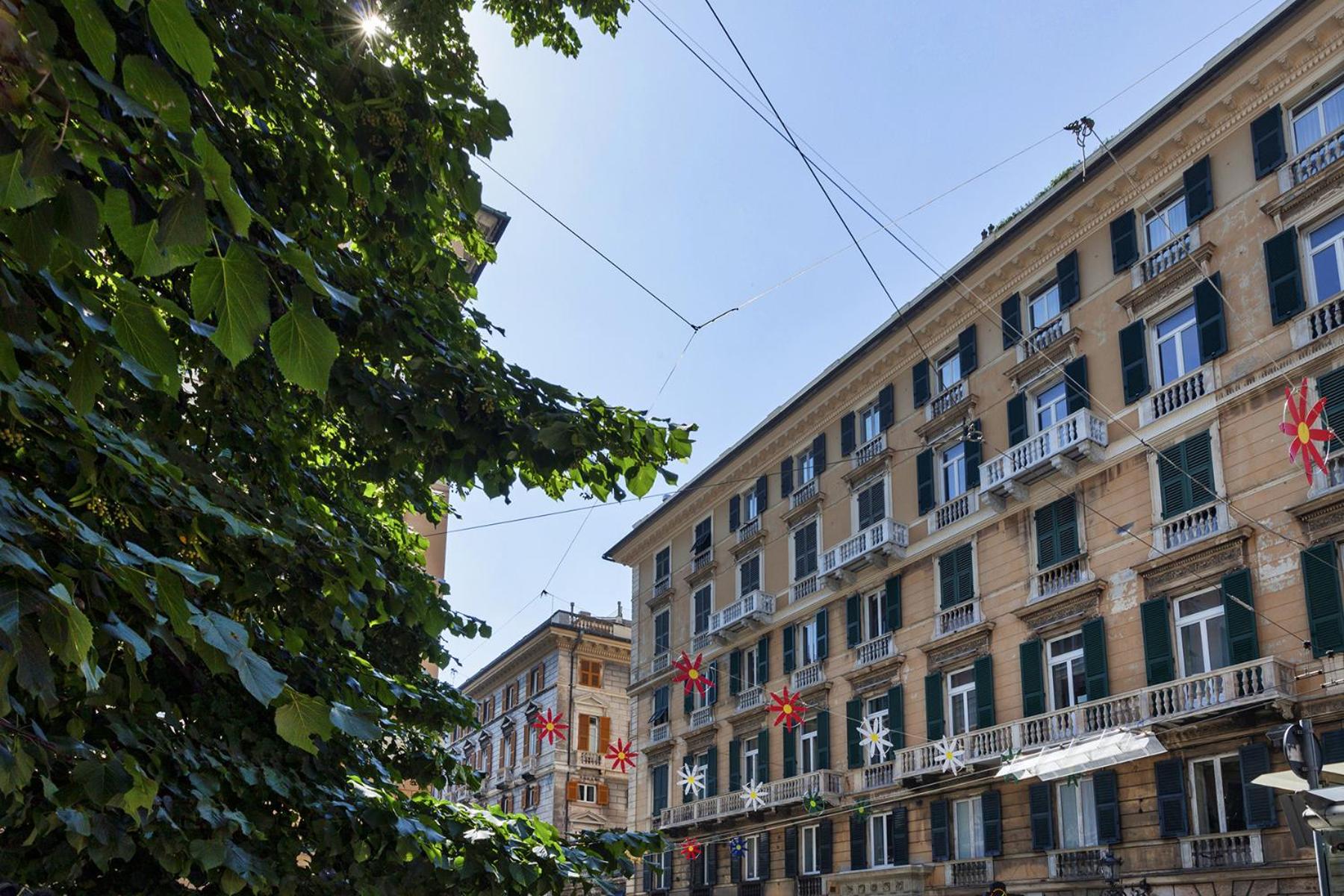 La finestra sul cortile di Via Roma by Wonderful Italy view 2