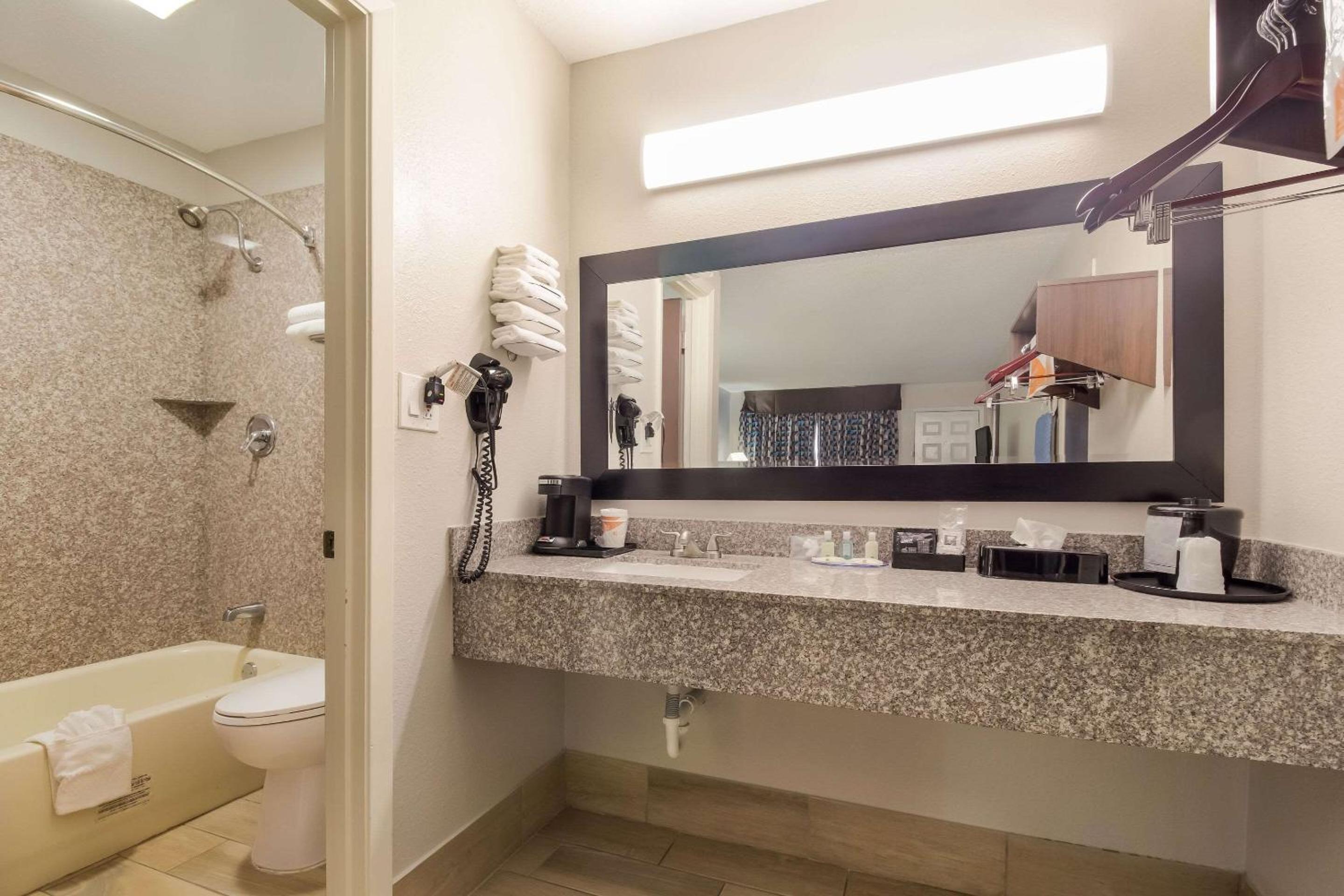 Quality Inn Madisonville, Billede 32