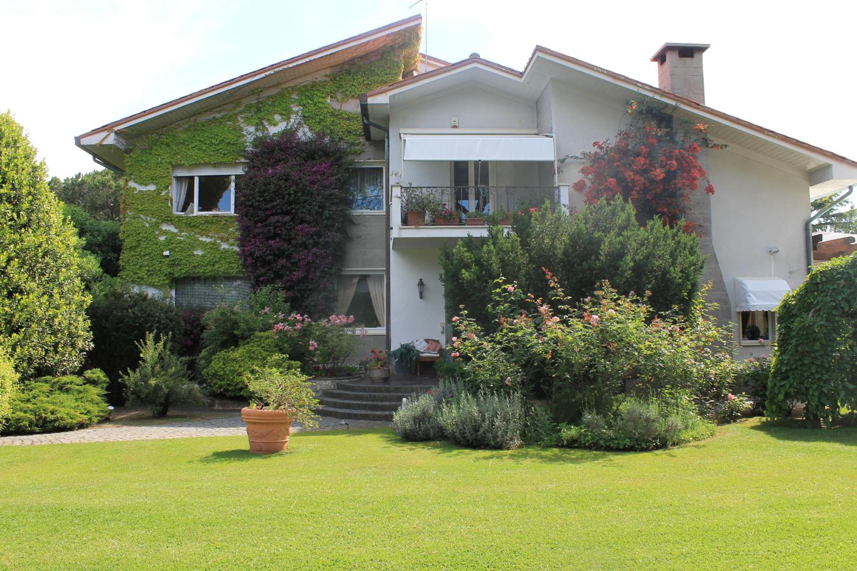 La Gaura Guest House