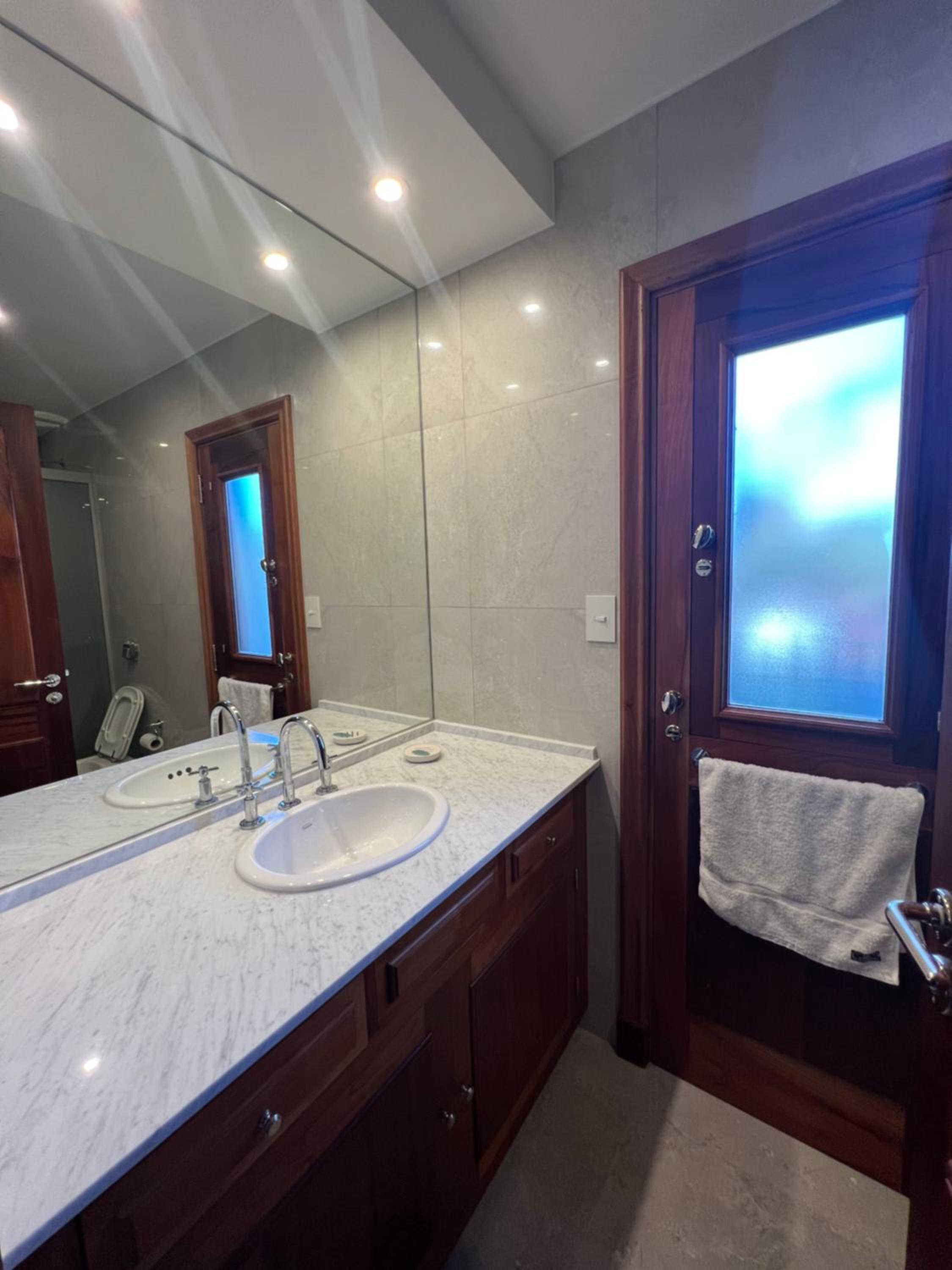 Al Puente y Palo - Casa de Piedra