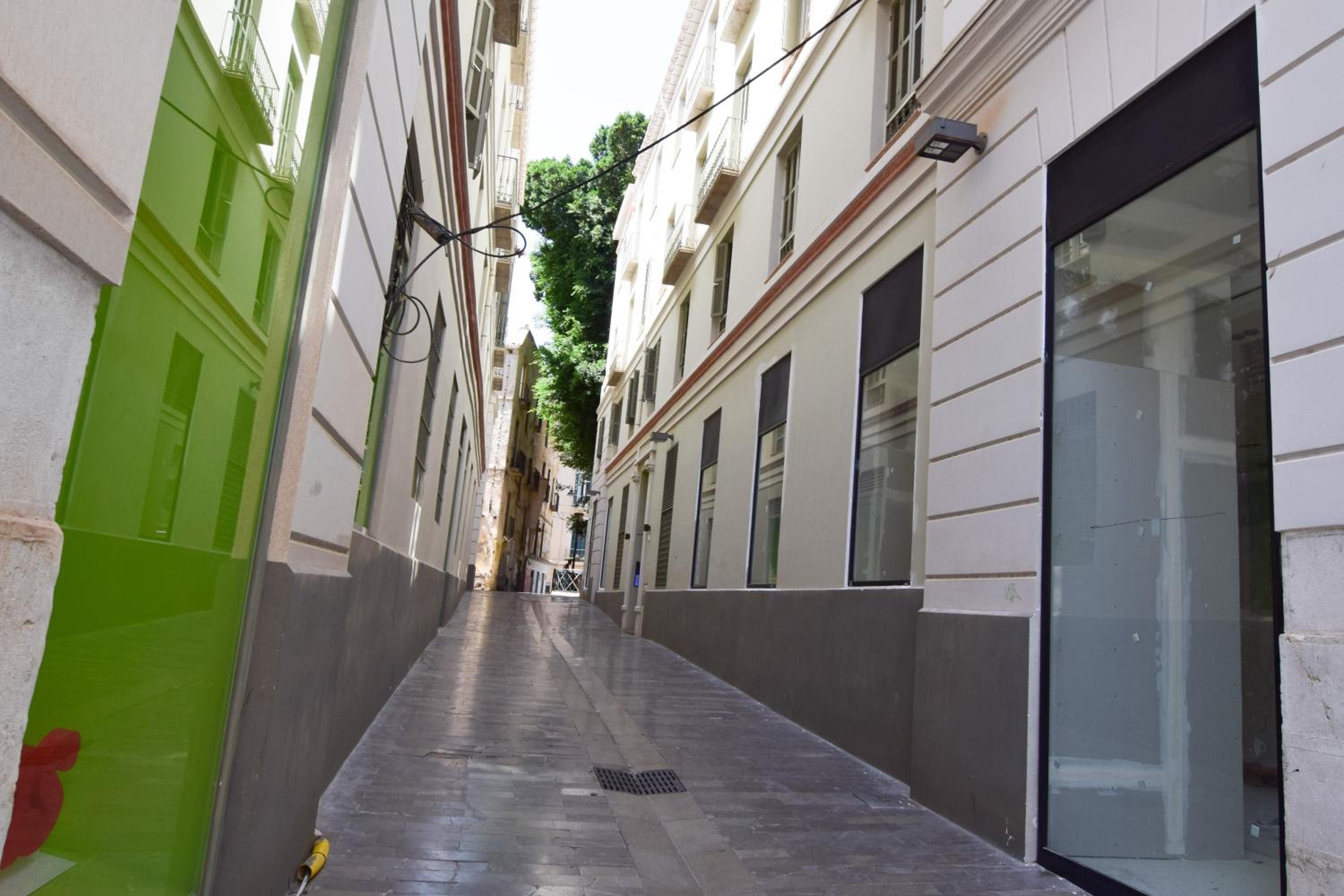 LetMalaga Alcantara