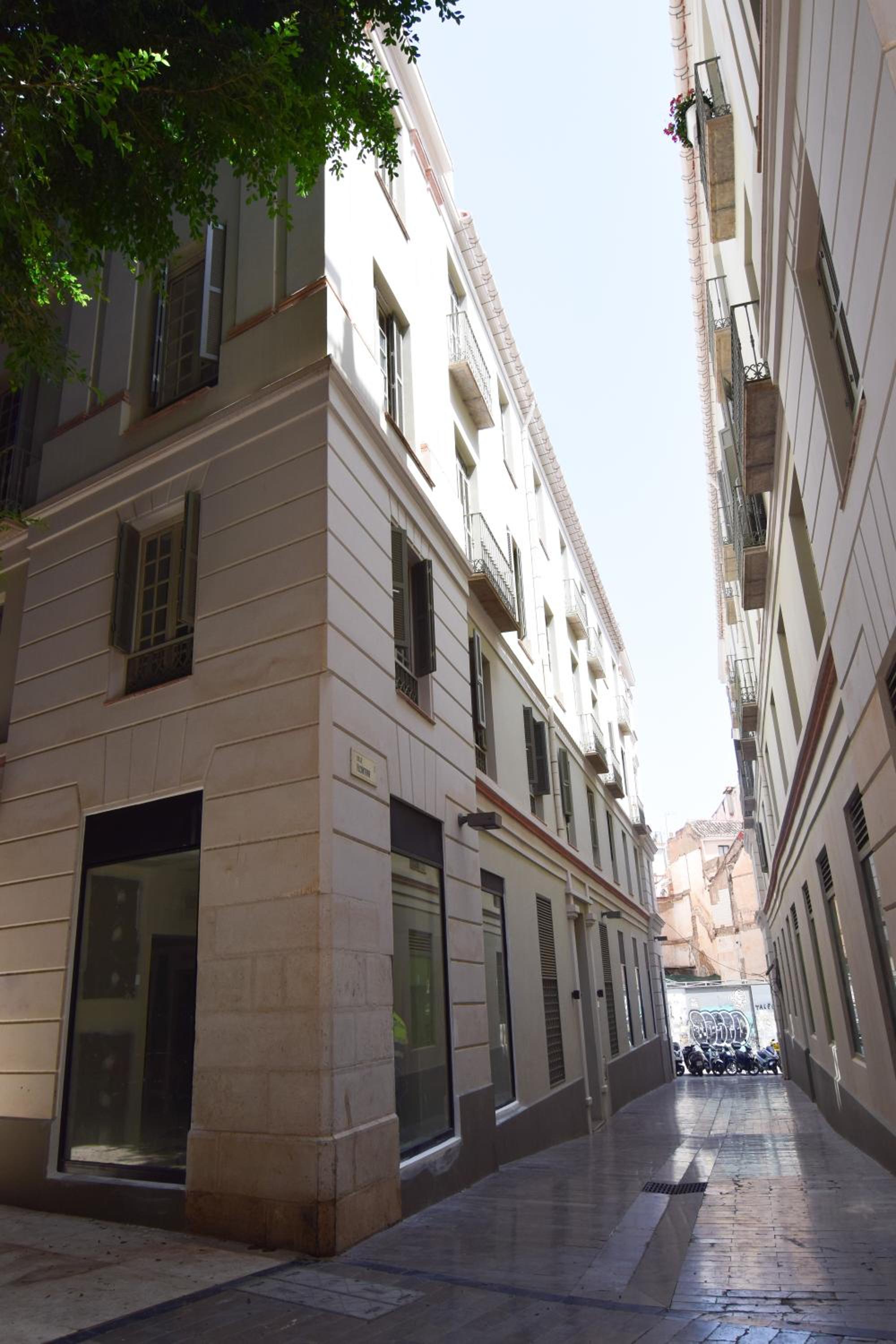 LetMalaga Alcantara