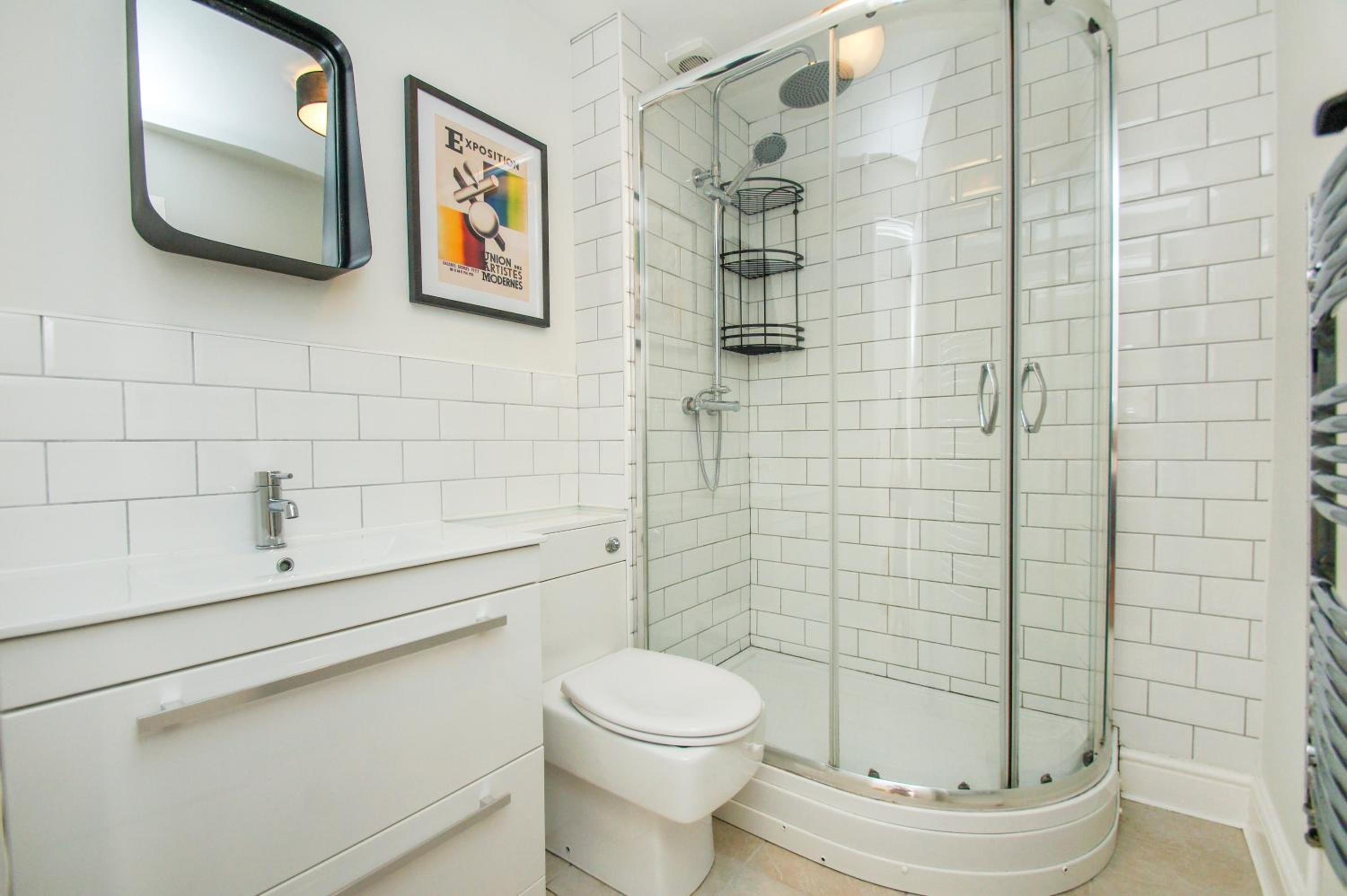Waterloo Apartment - by Brighton Holiday Lets