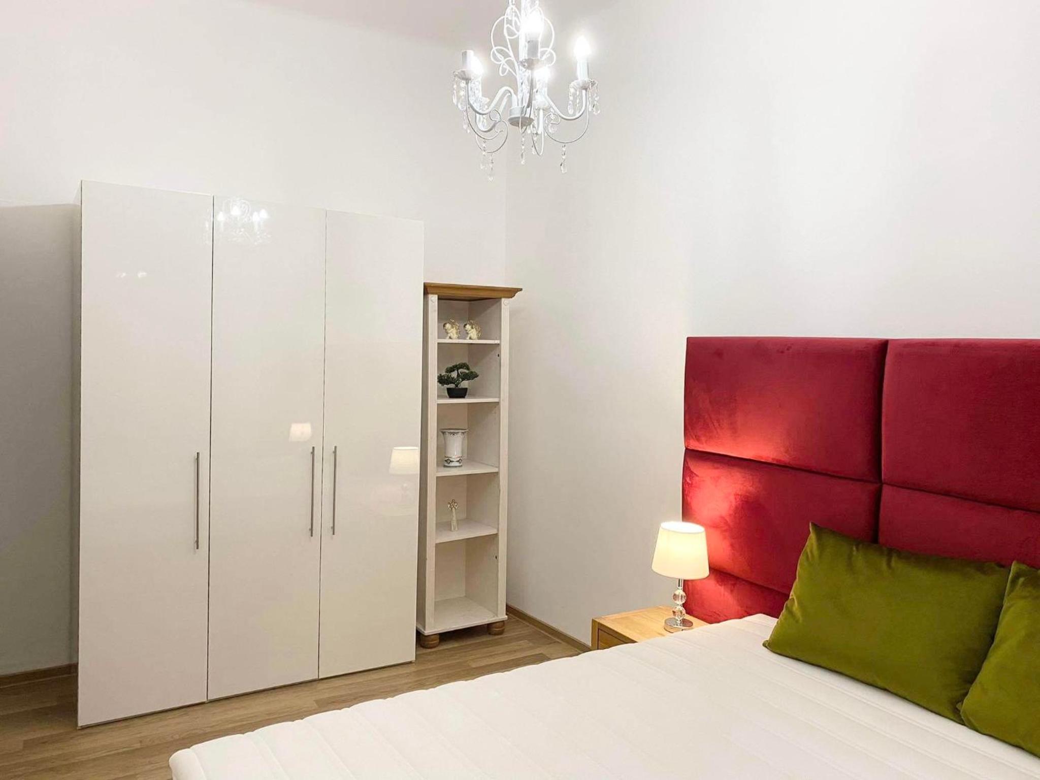 Platános Apartman Tata