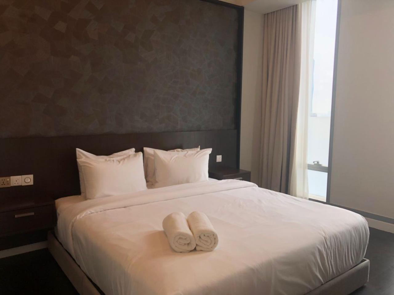 Tropicana The Residences KLCC CozeeStay