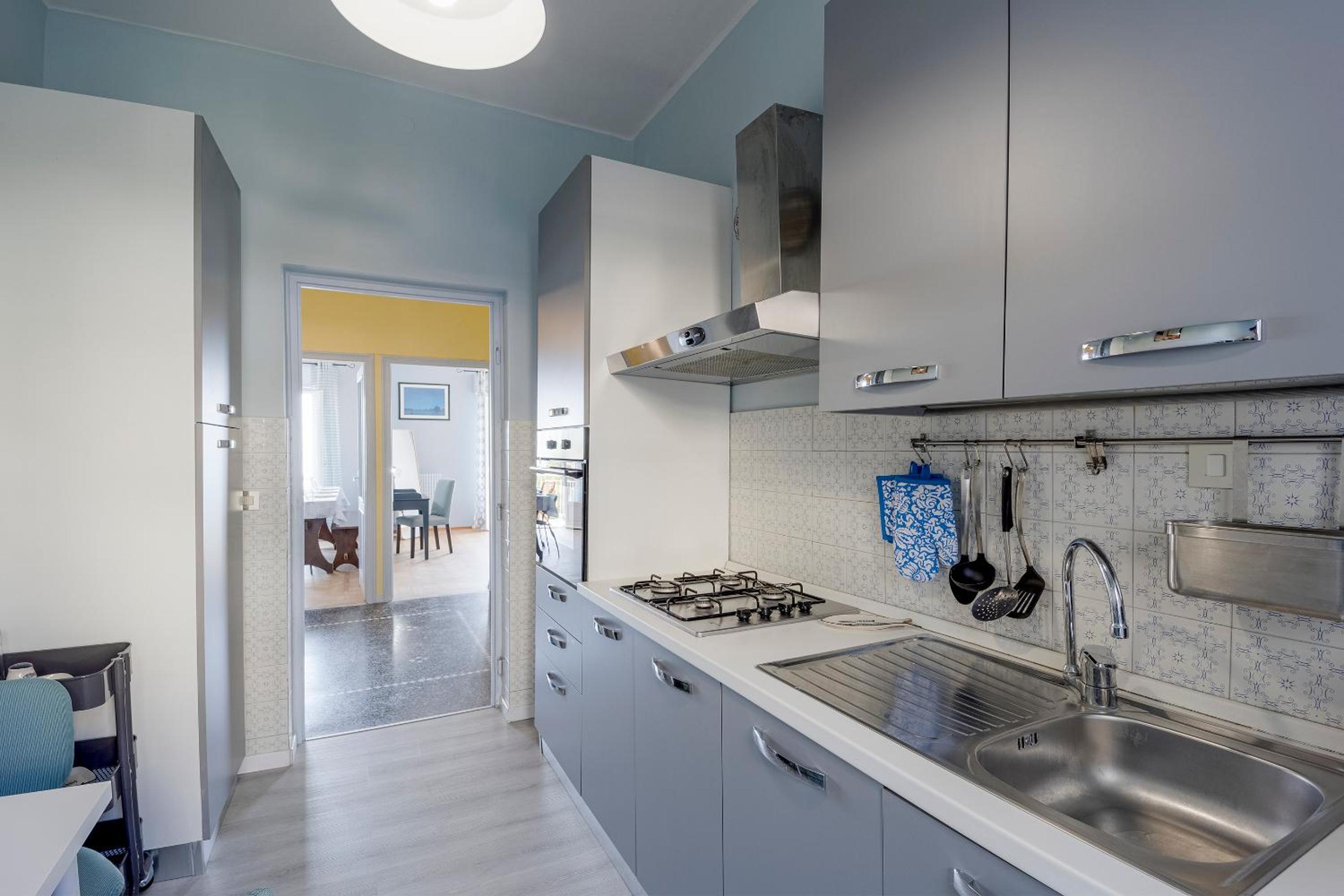 GuestHost - Foce Charming Seaview Flat photo 3