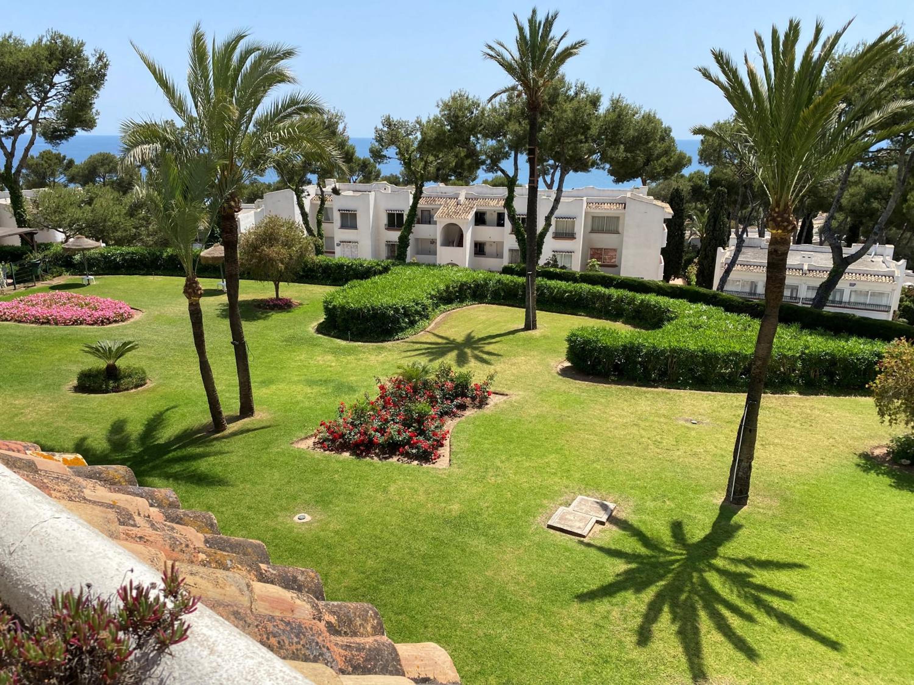 Miraflores Resort