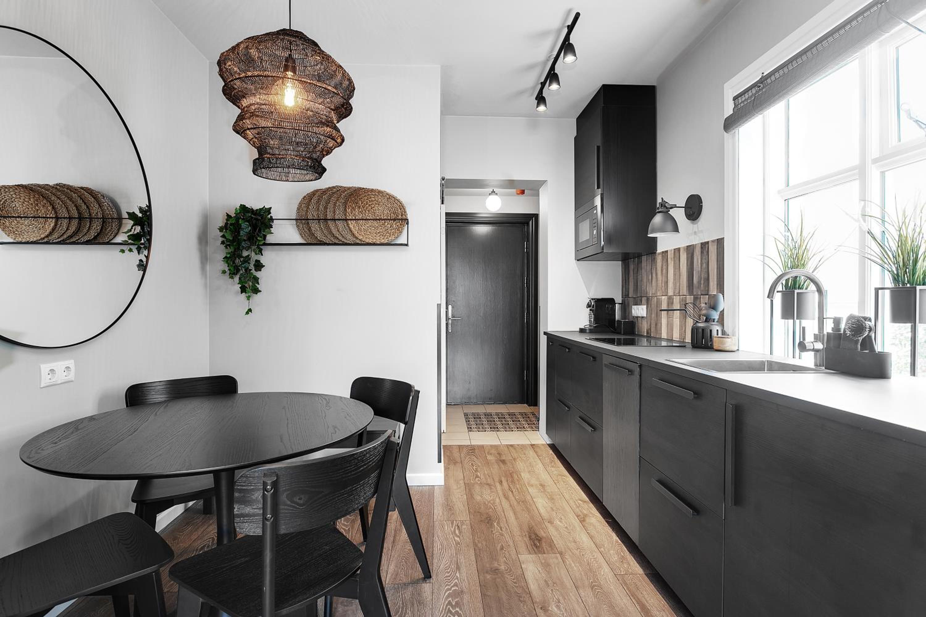 Baldur Apartments