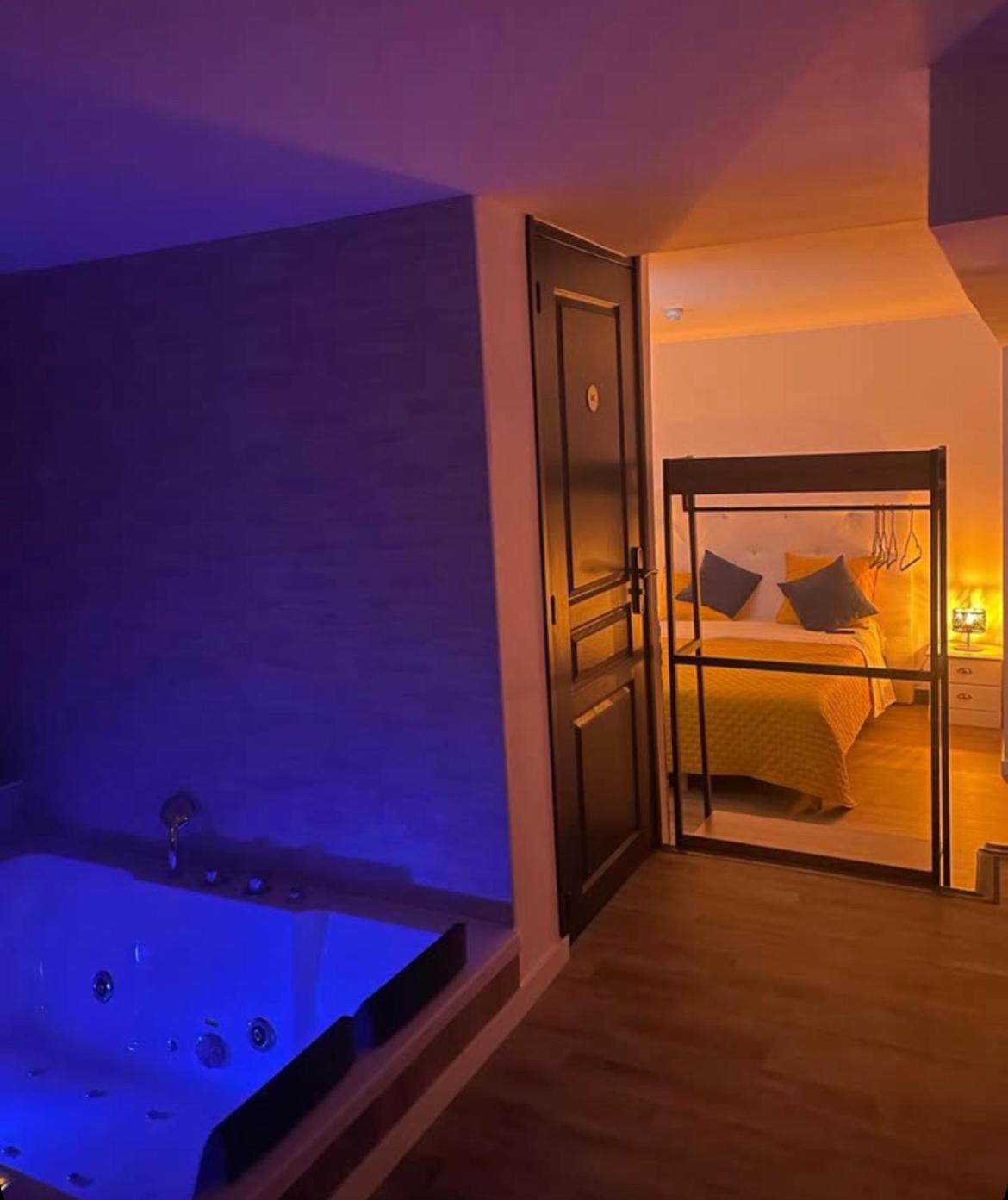 Jacuzzi