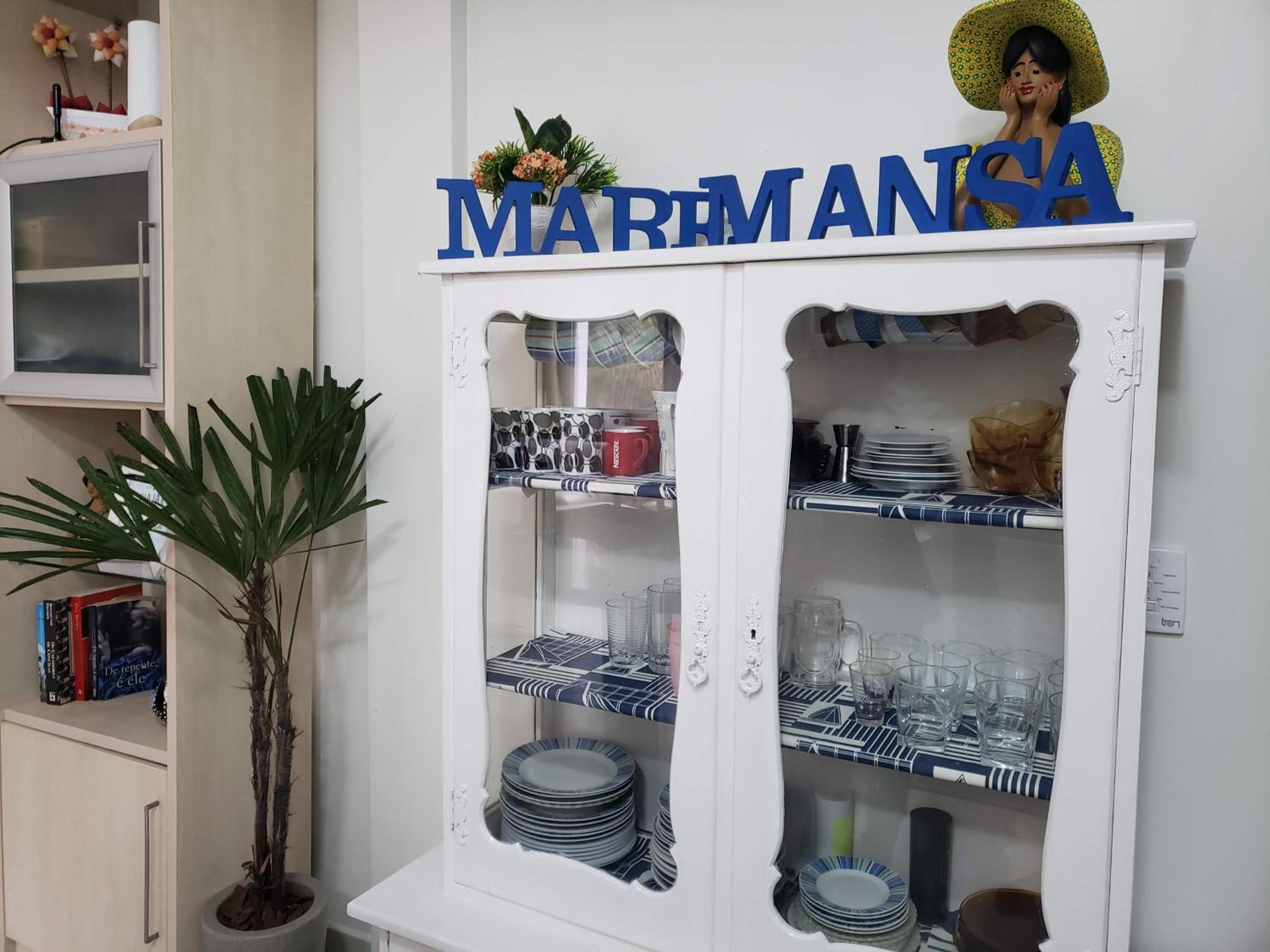 Apartamento Maré Mansa a 30 metros da praia Mansa em Caiobá com Wifi