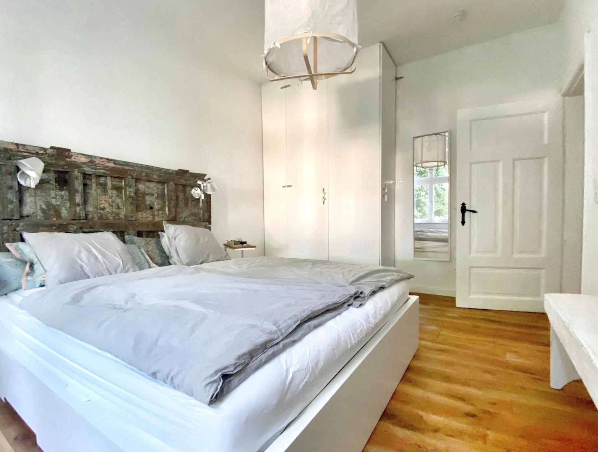 3 Zimmer Ferienwohnung Burghof mit Balkon im Herzen Flensburgs