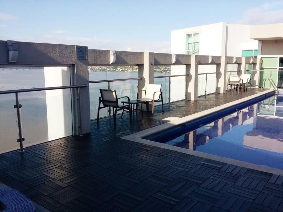 Ecusuites Studio Two Riverfront con Jacuzzi Hidro Privado view 5