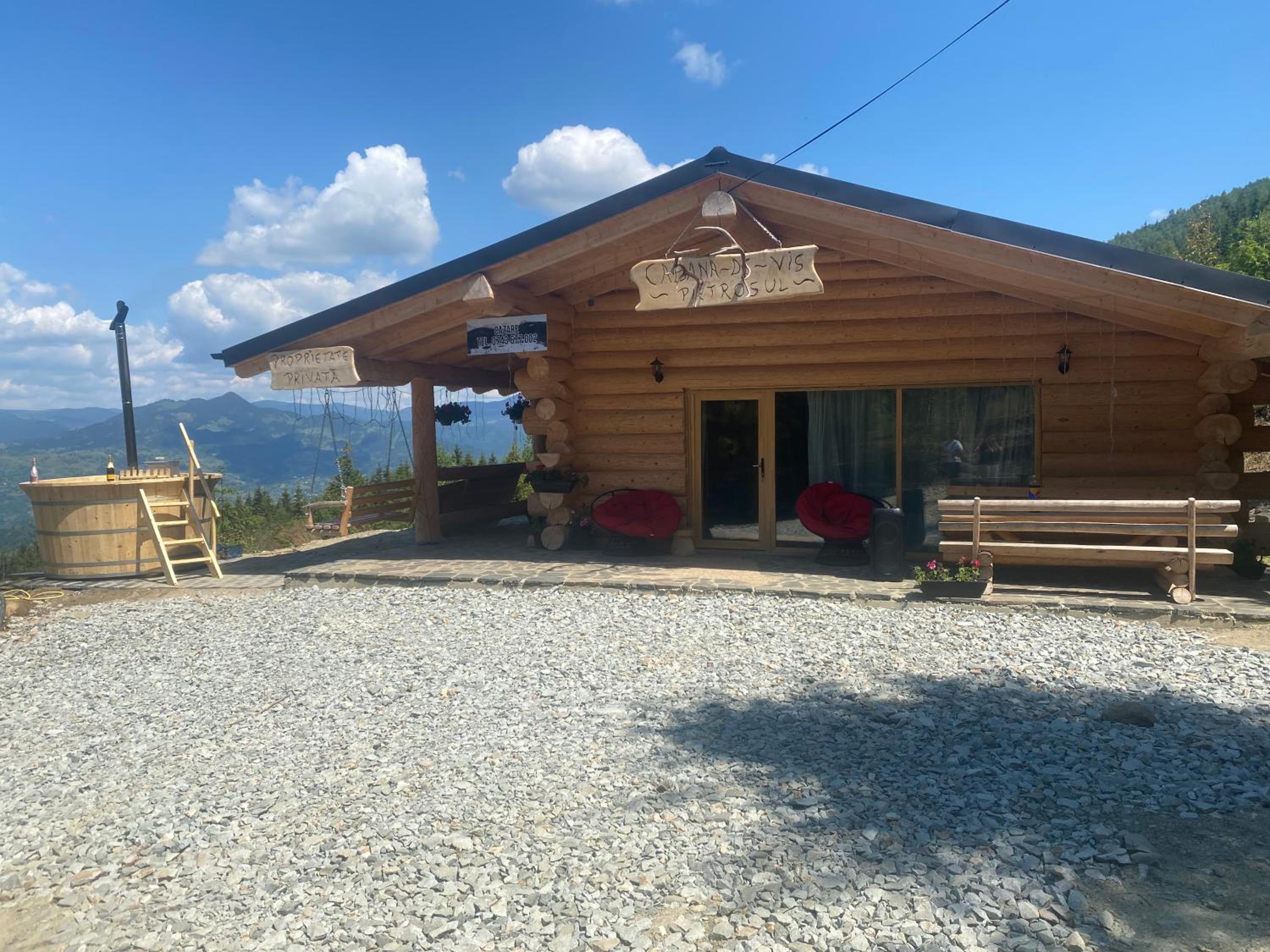 Cabana De Vis Pietrosul