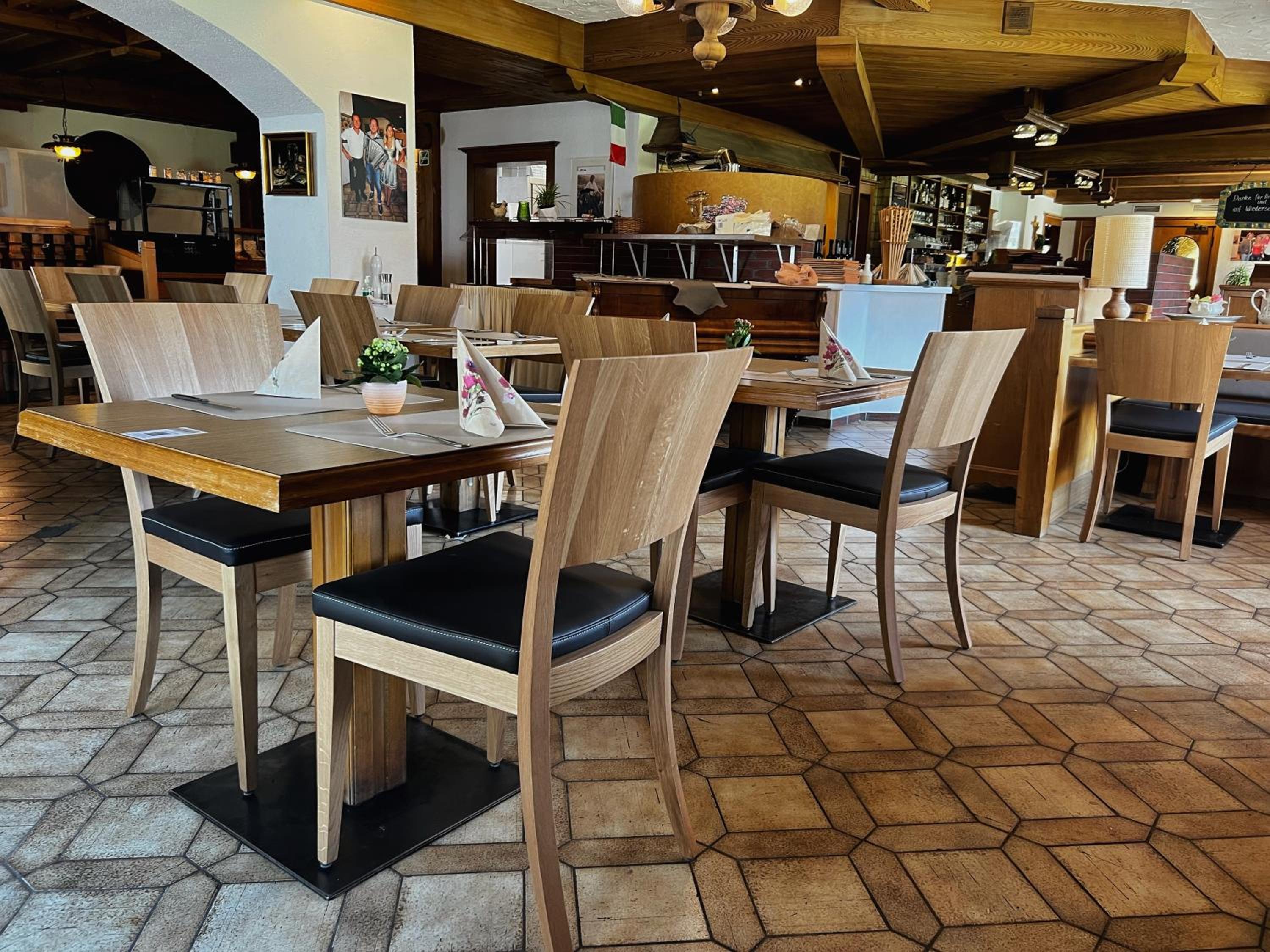 Gasthof Restaurant Pizzeria Enzian - Sommerbergbahnen inklusive
