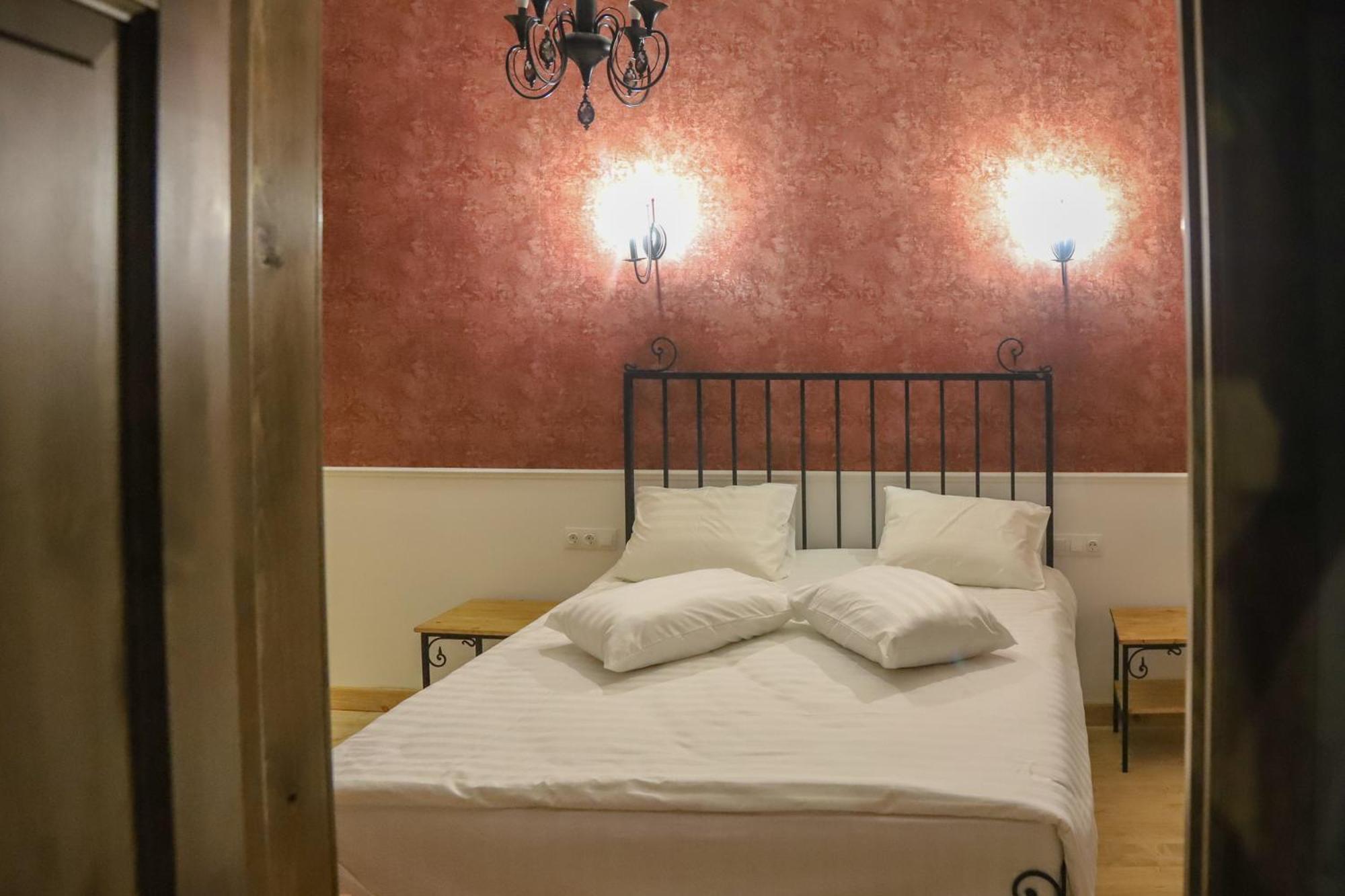 Nur Guest House
