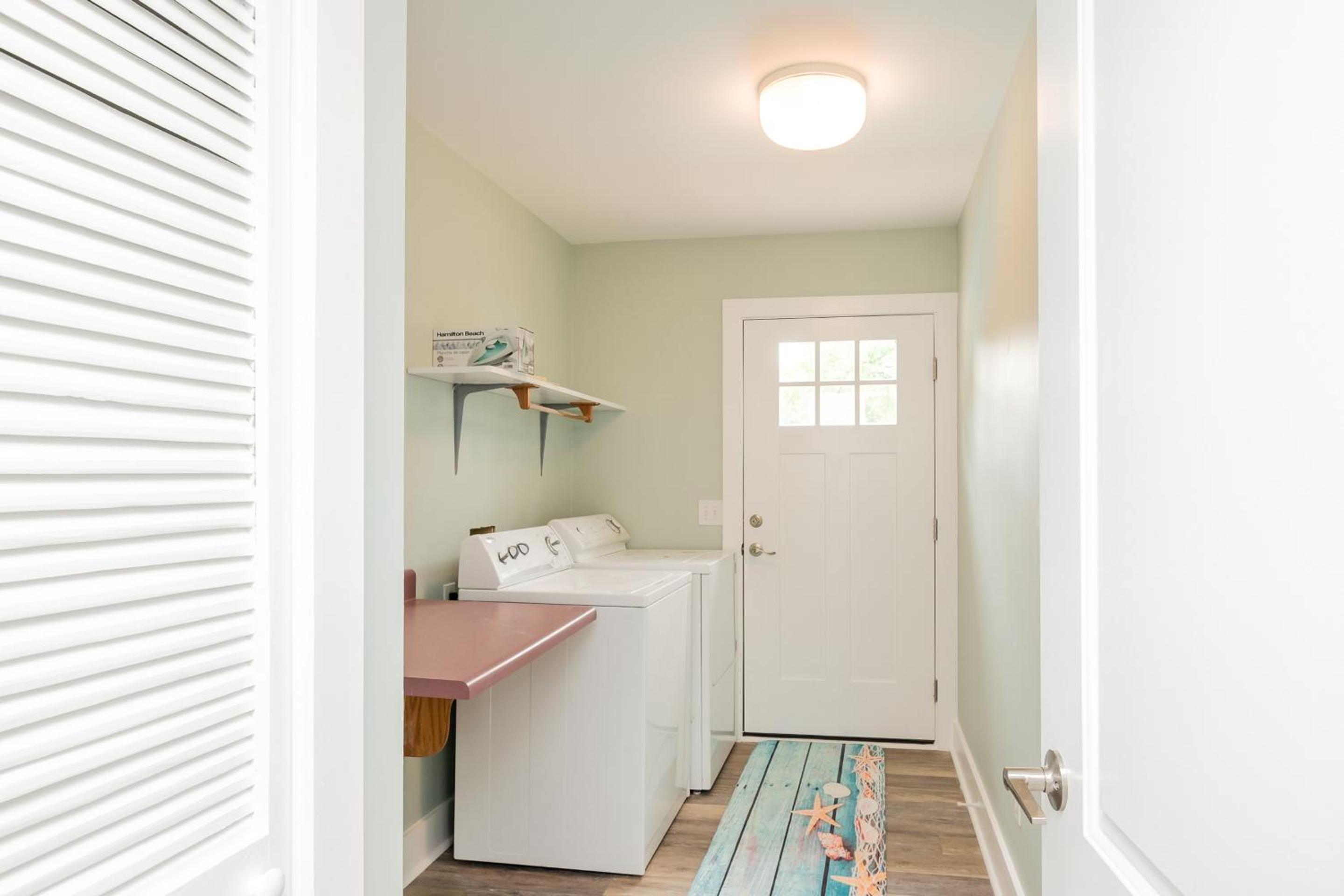 Poolside Paradise by Oak Island Accommodations view 2