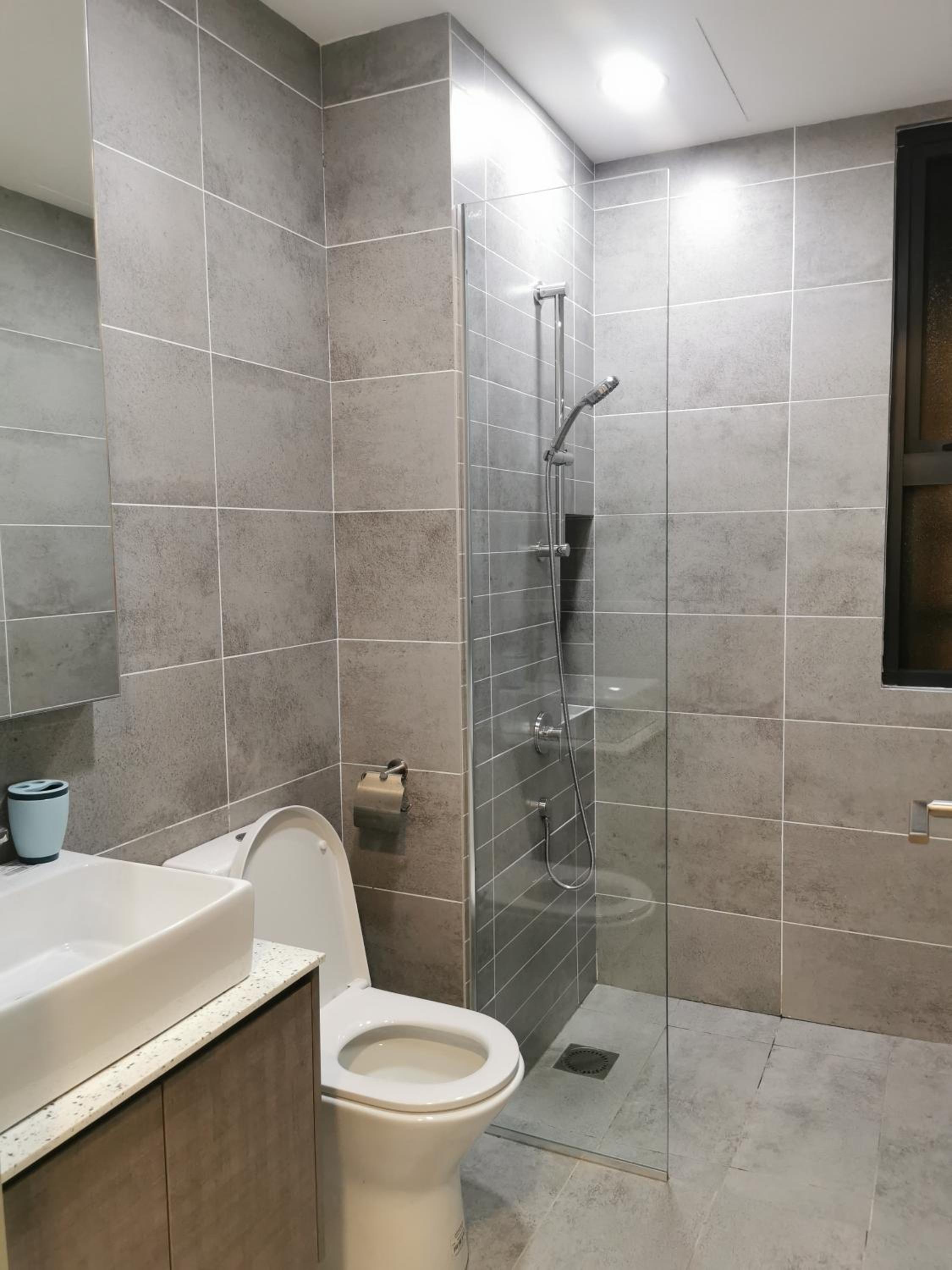Millerz Square, Old Klang Road Near Mid Valley by De Harlequins Guesthouse