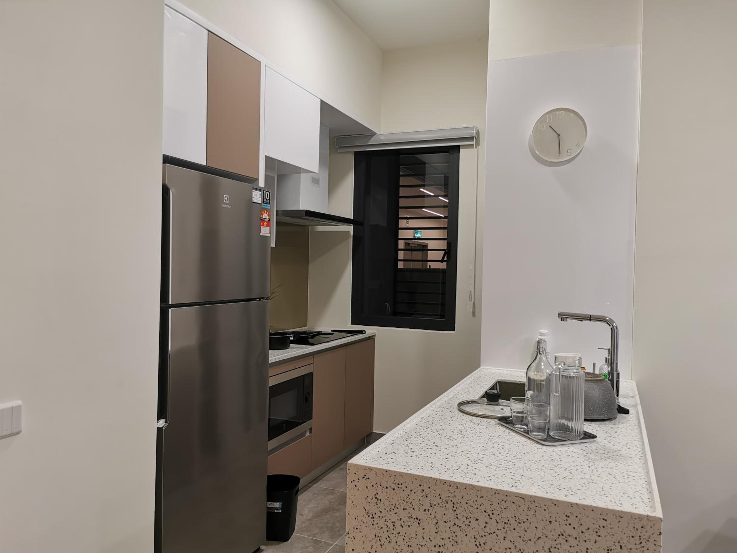 Millerz Square, Old Klang Road Near Mid Valley by De Harlequins Guesthouse