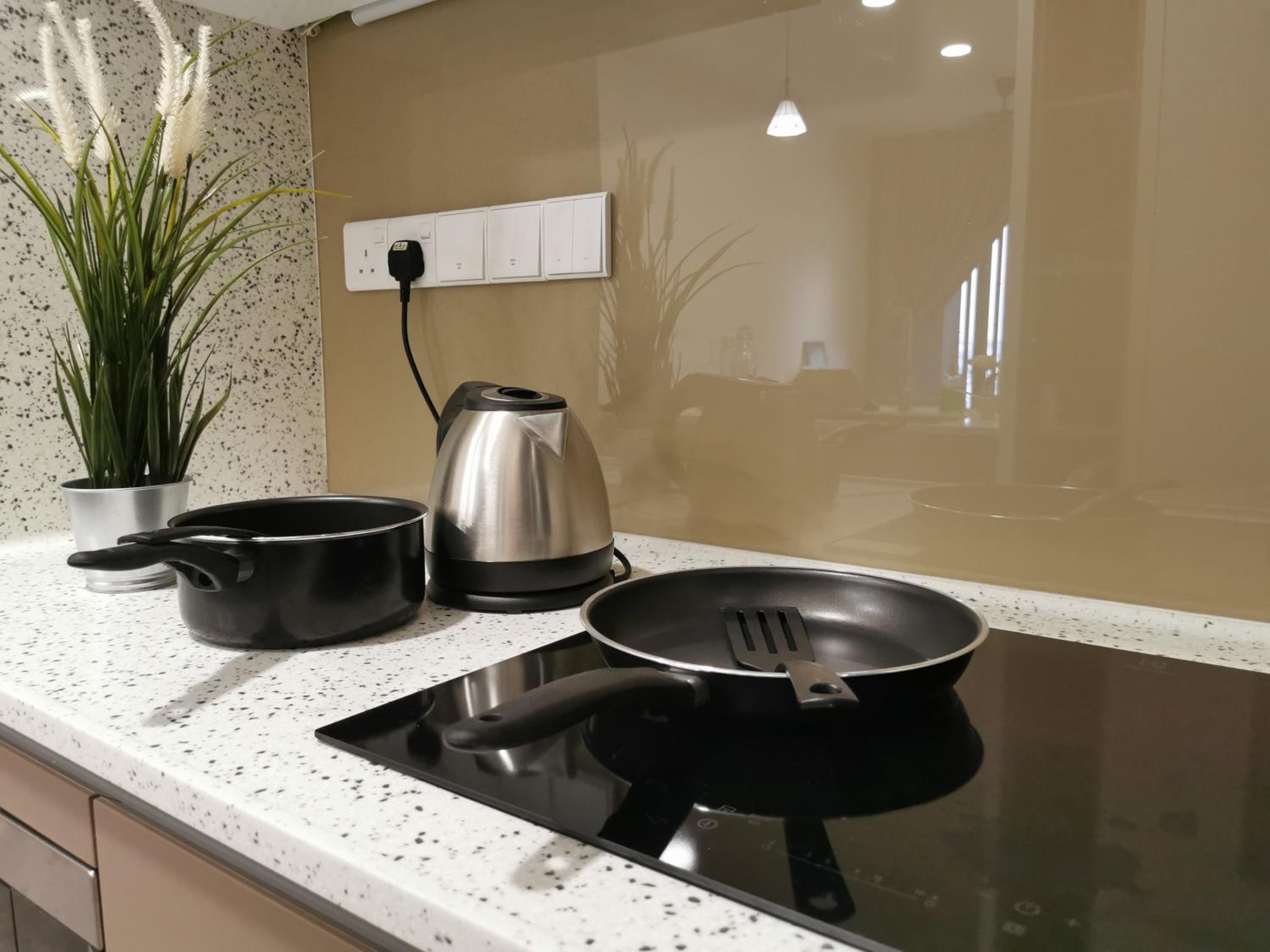 Millerz Square, Old Klang Road Near Mid Valley by De Harlequins Guesthouse