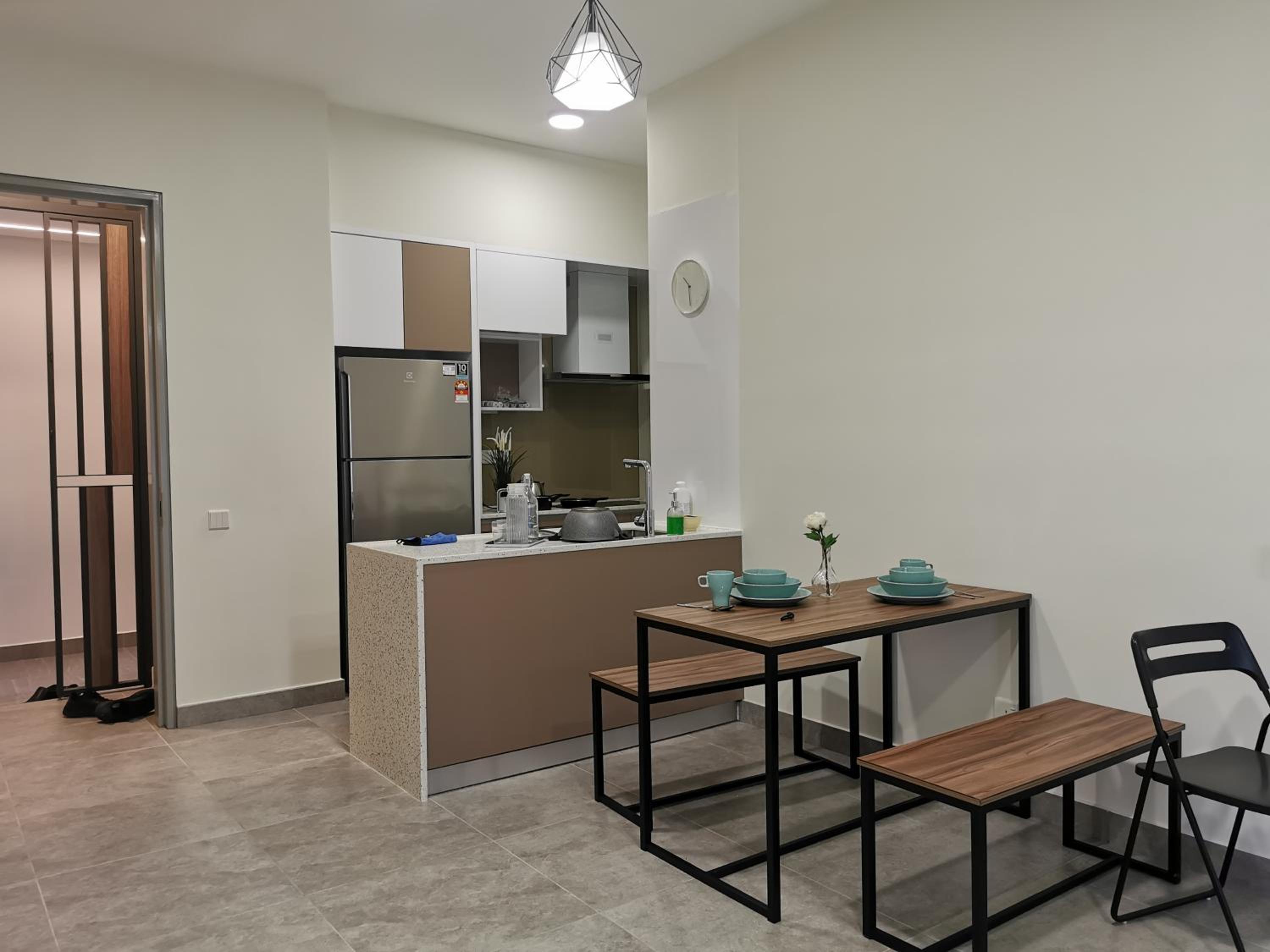 Millerz Square, Old Klang Road Near Mid Valley by De Harlequins Guesthouse