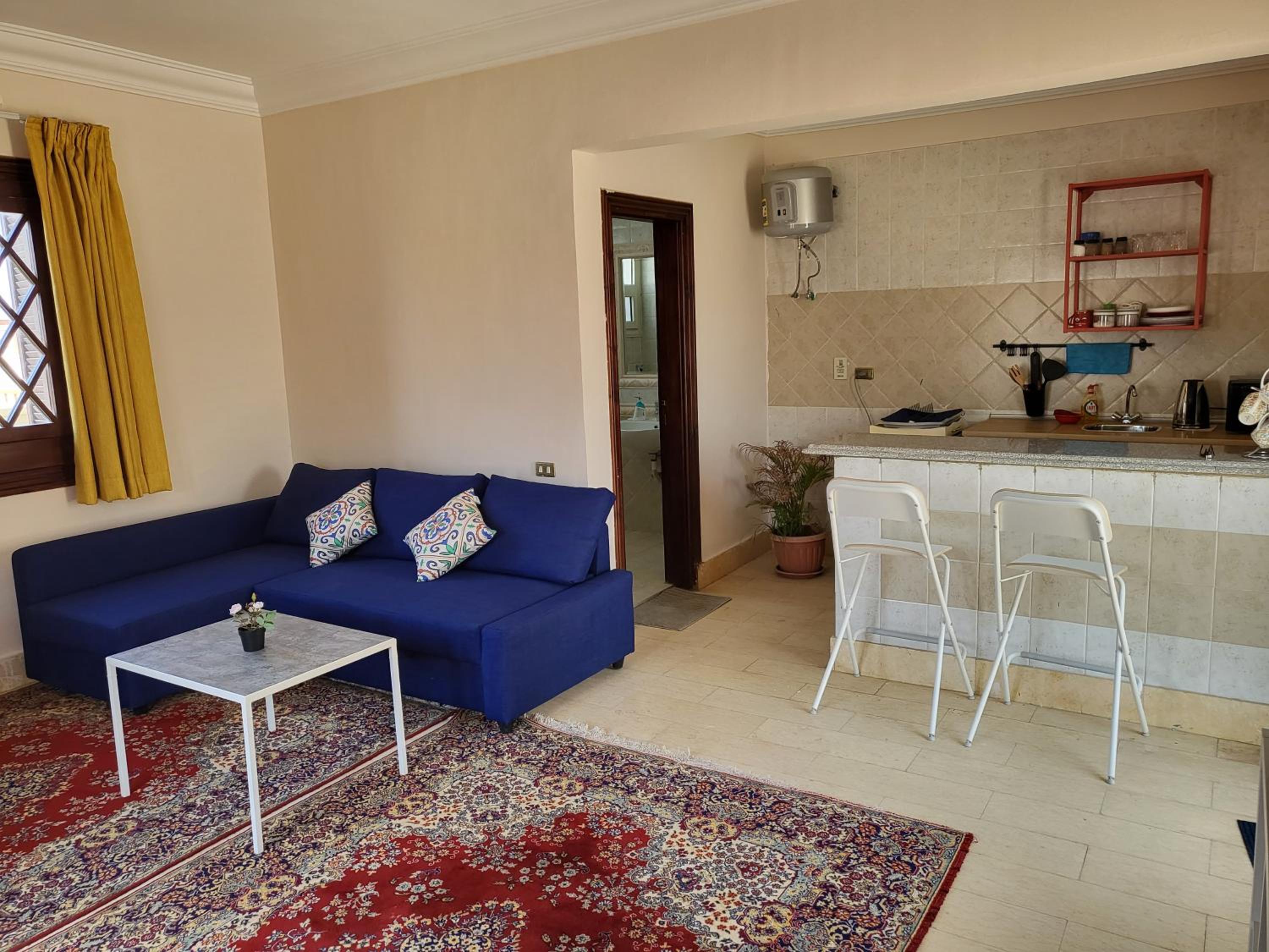 Lovely one-bedroom condo with garden view