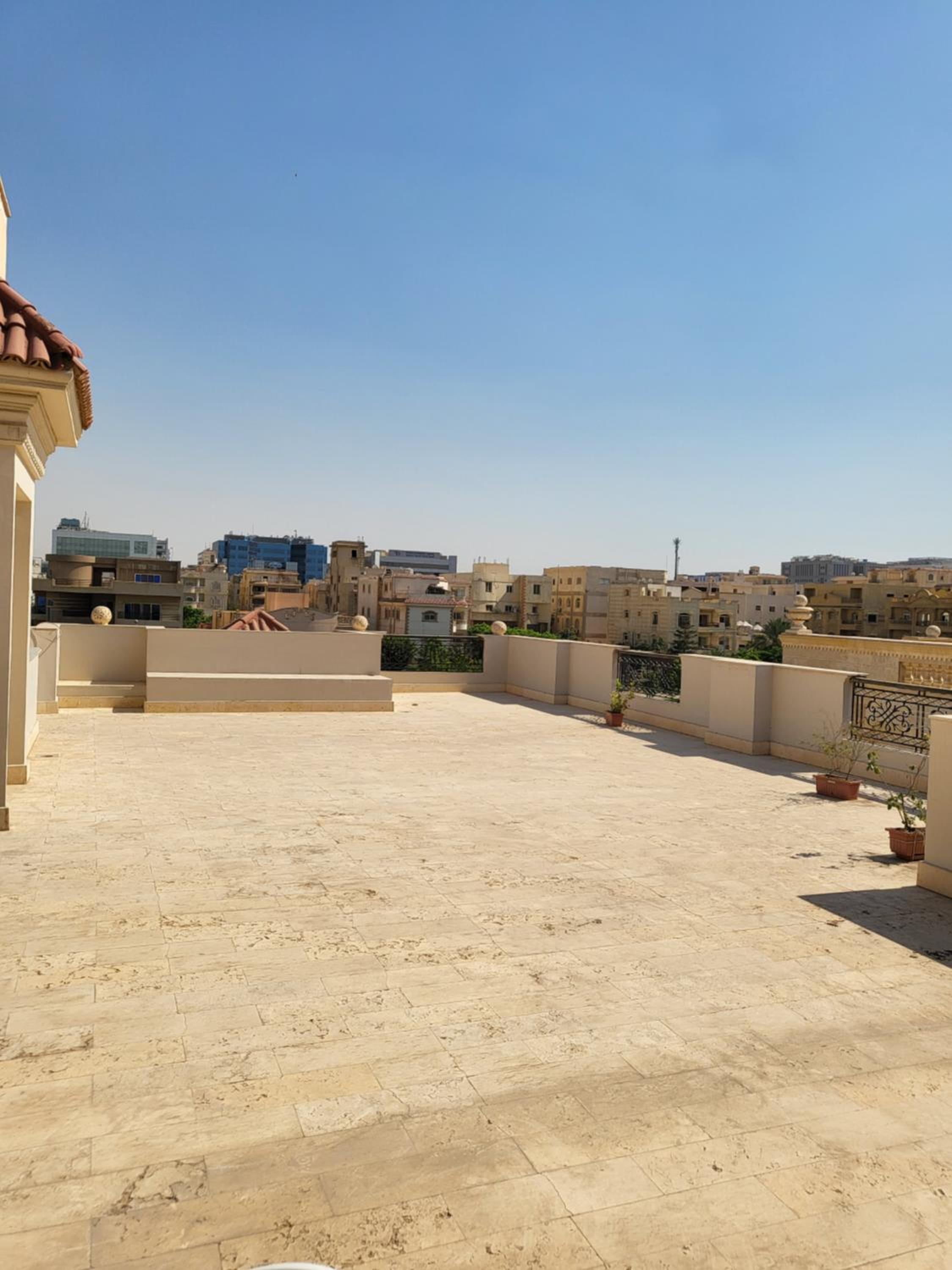 Lovely one-bedroom condo with garden view